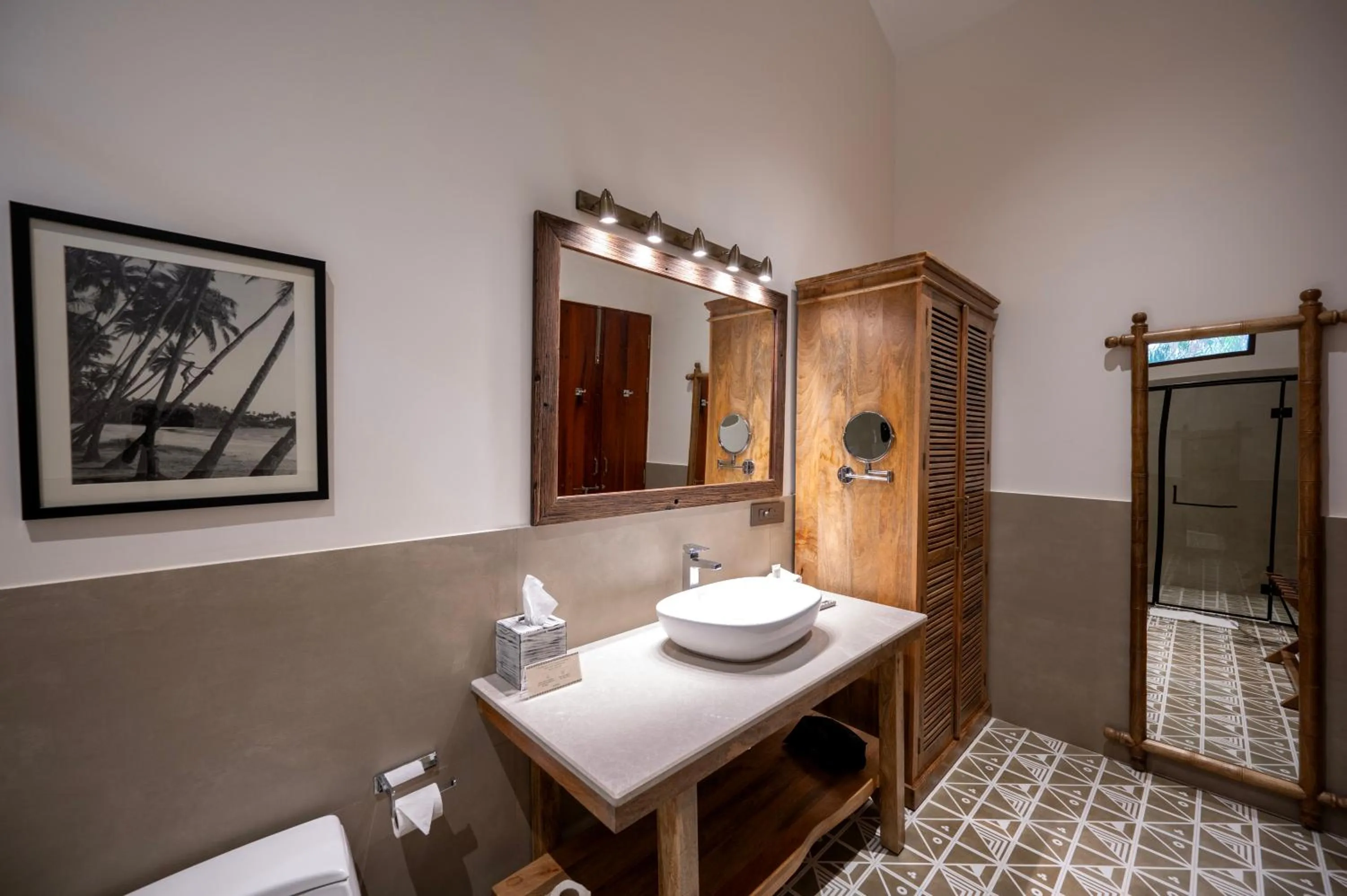 Shower in Palma Beach Resort