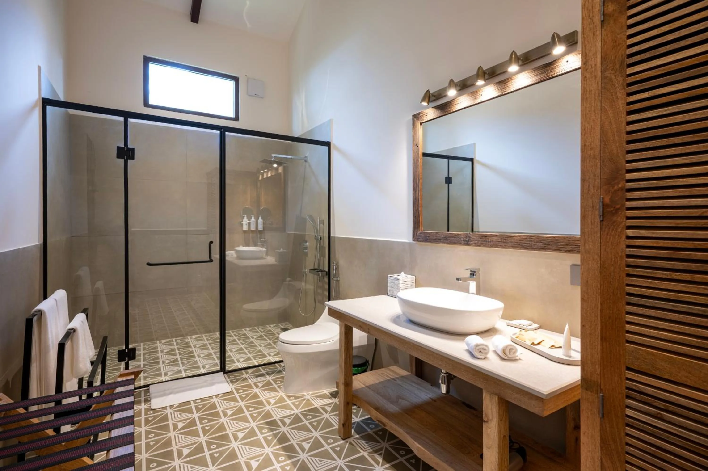 Shower in Palma Beach Resort