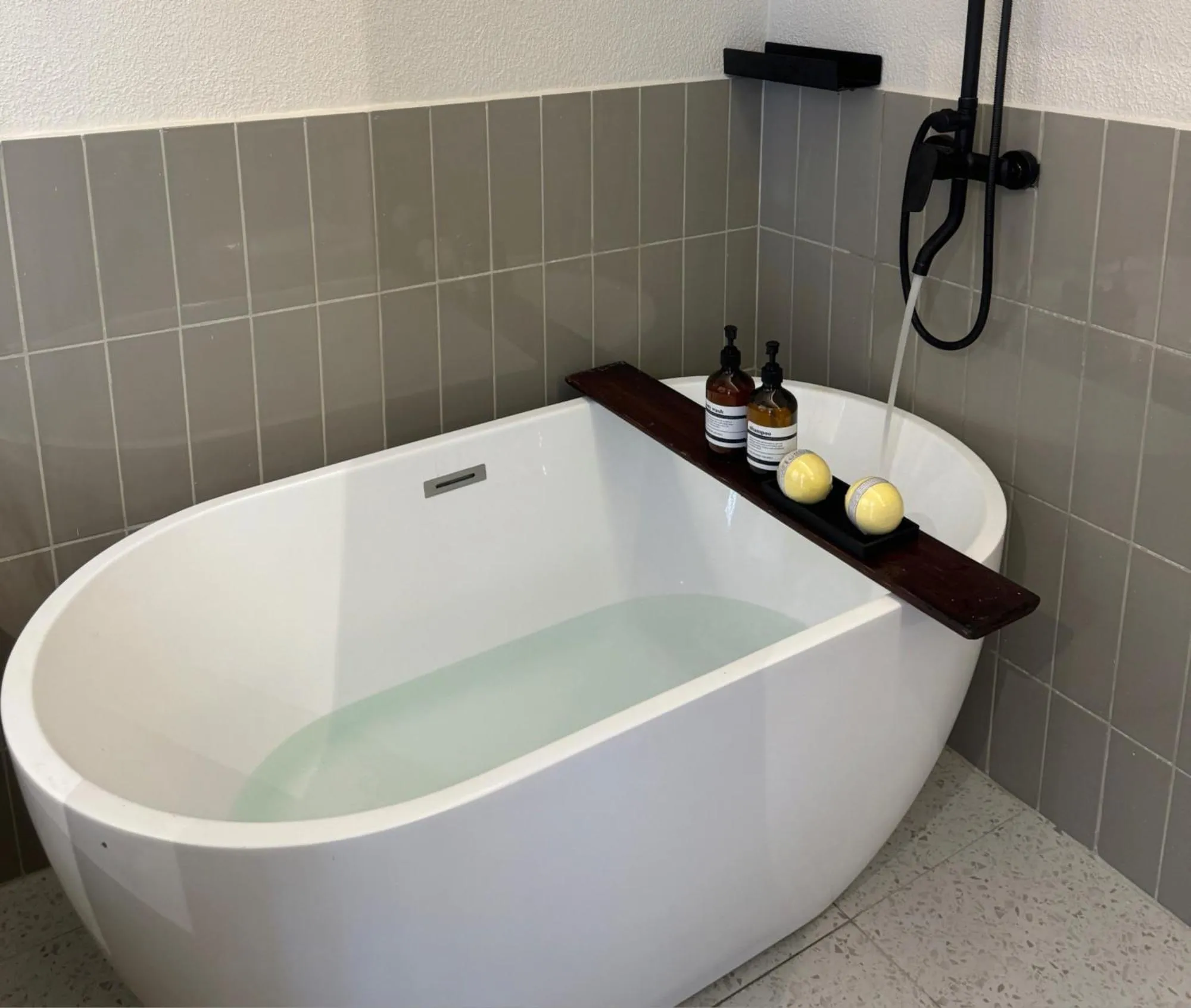 Bath in Urban room samed