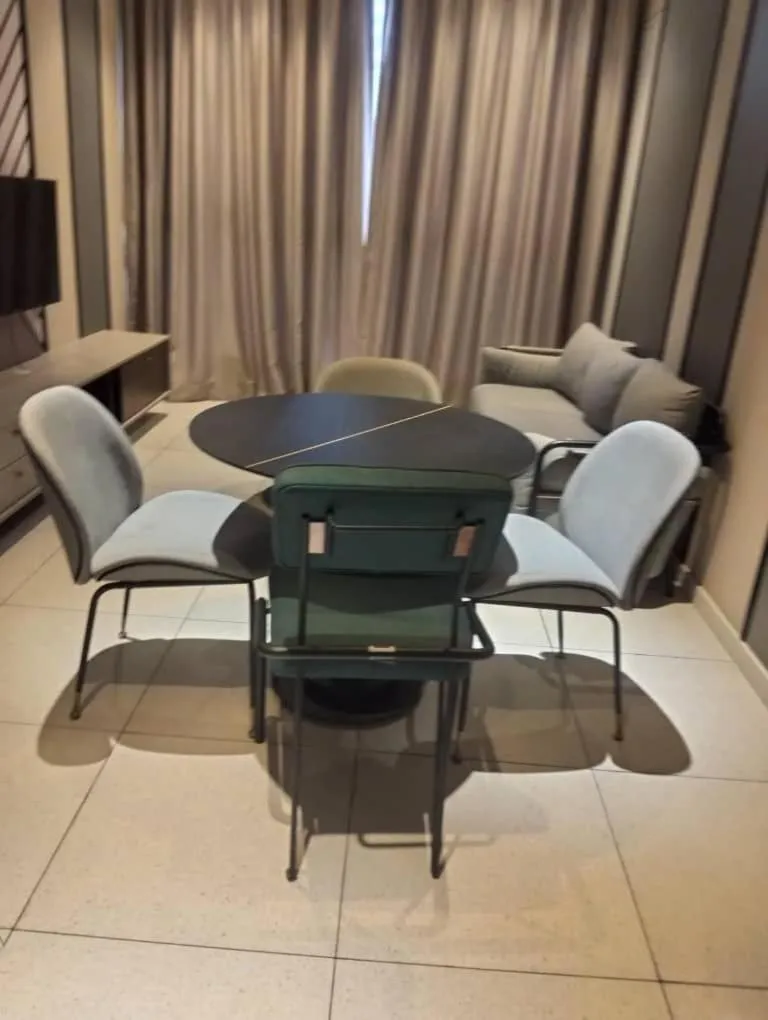 Millerz Square by Tido-Tido