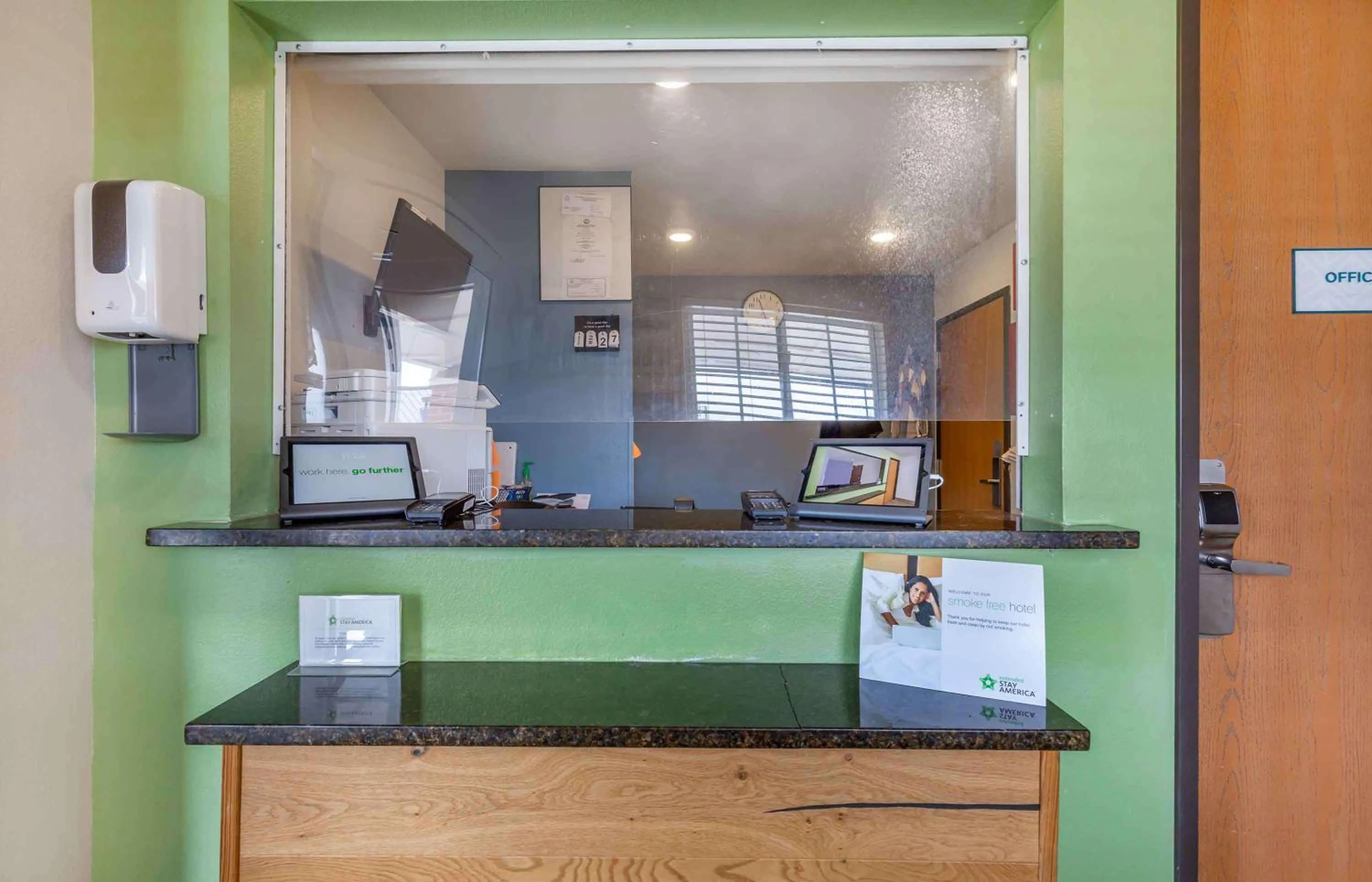 Lobby or reception in Extended Stay America Select Suites - Gainesville