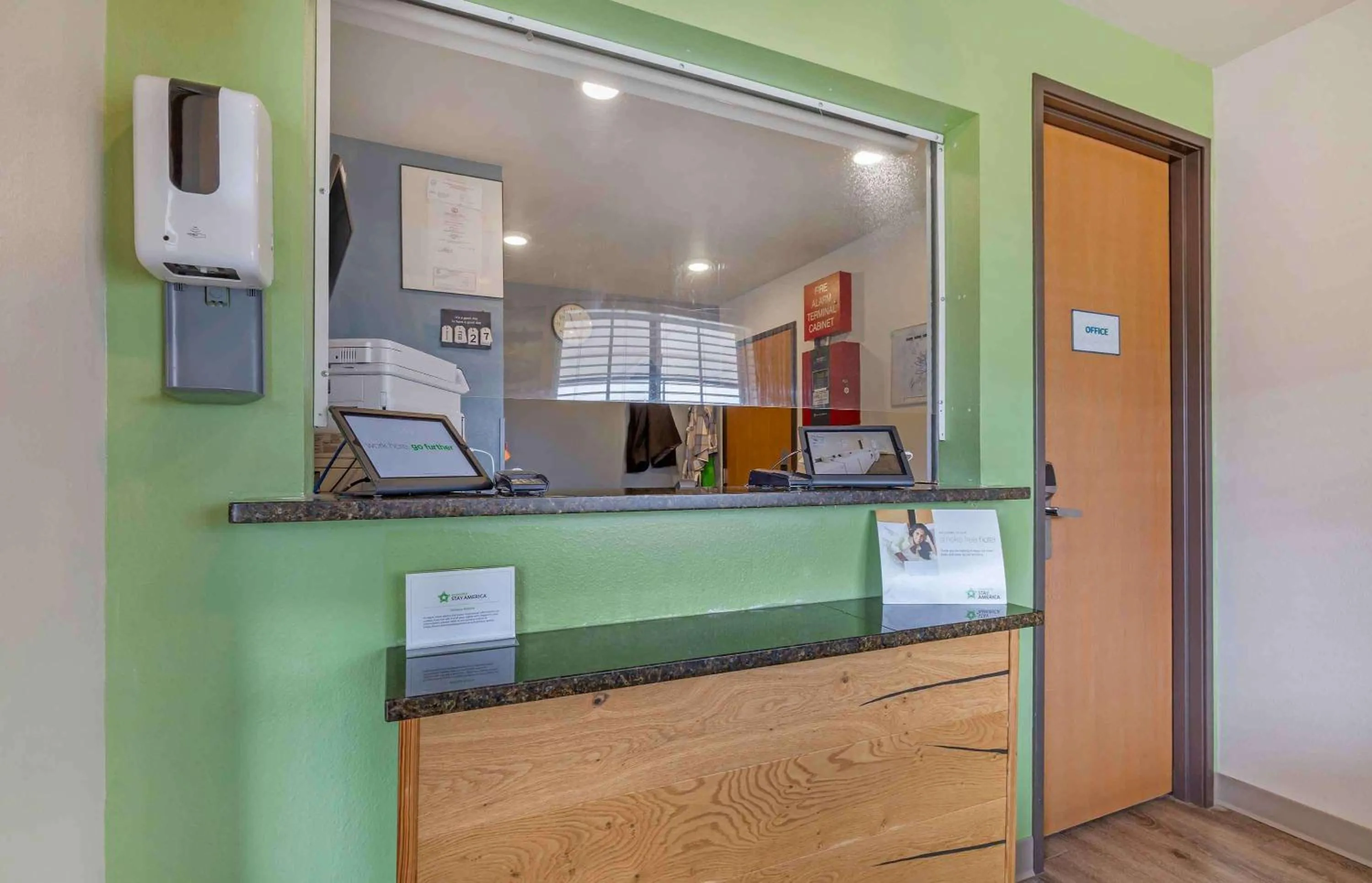 Lobby or reception in Extended Stay America Select Suites - Gainesville