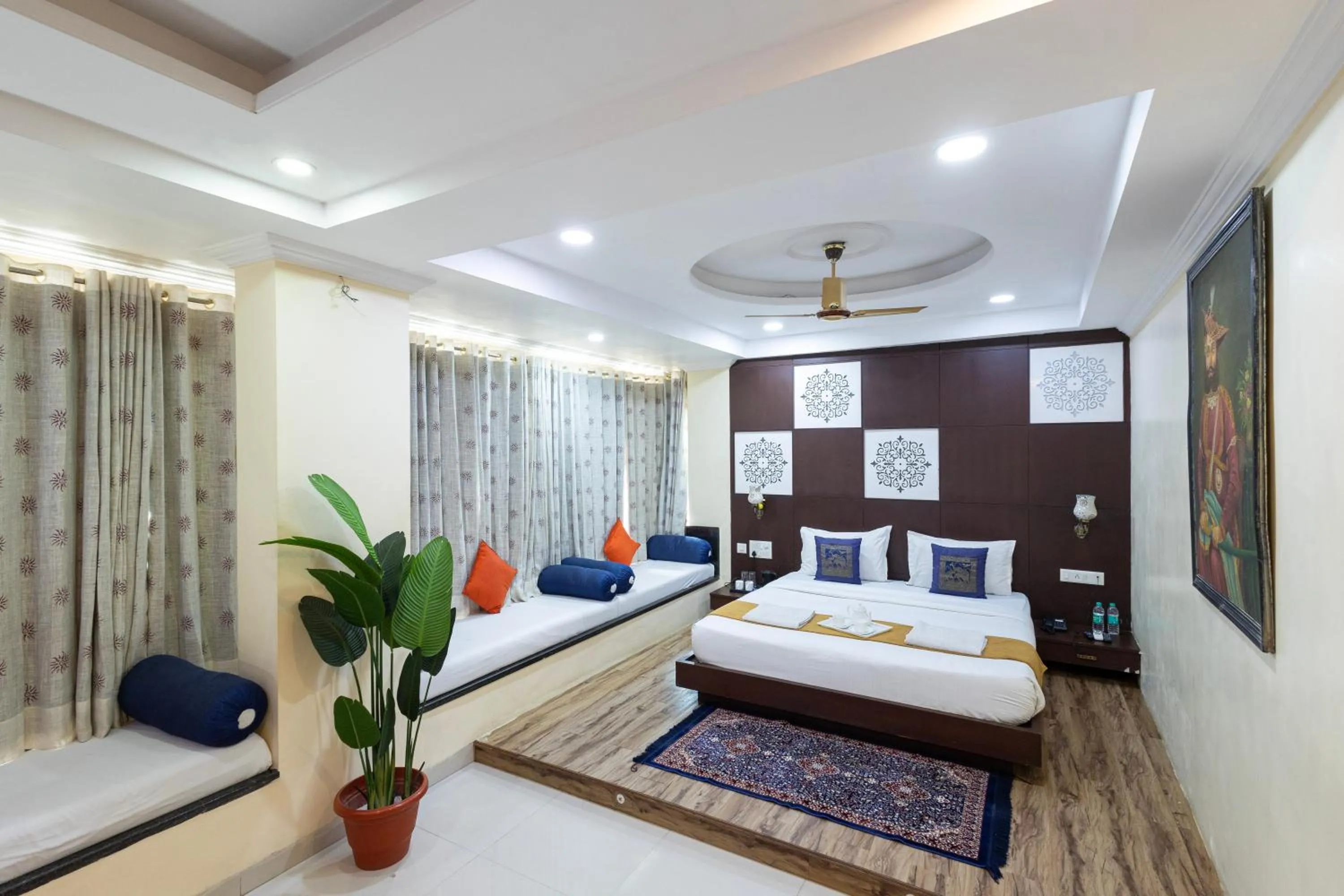 Bed in Hide-In Udaipur - A Lake View Boutique Hotel