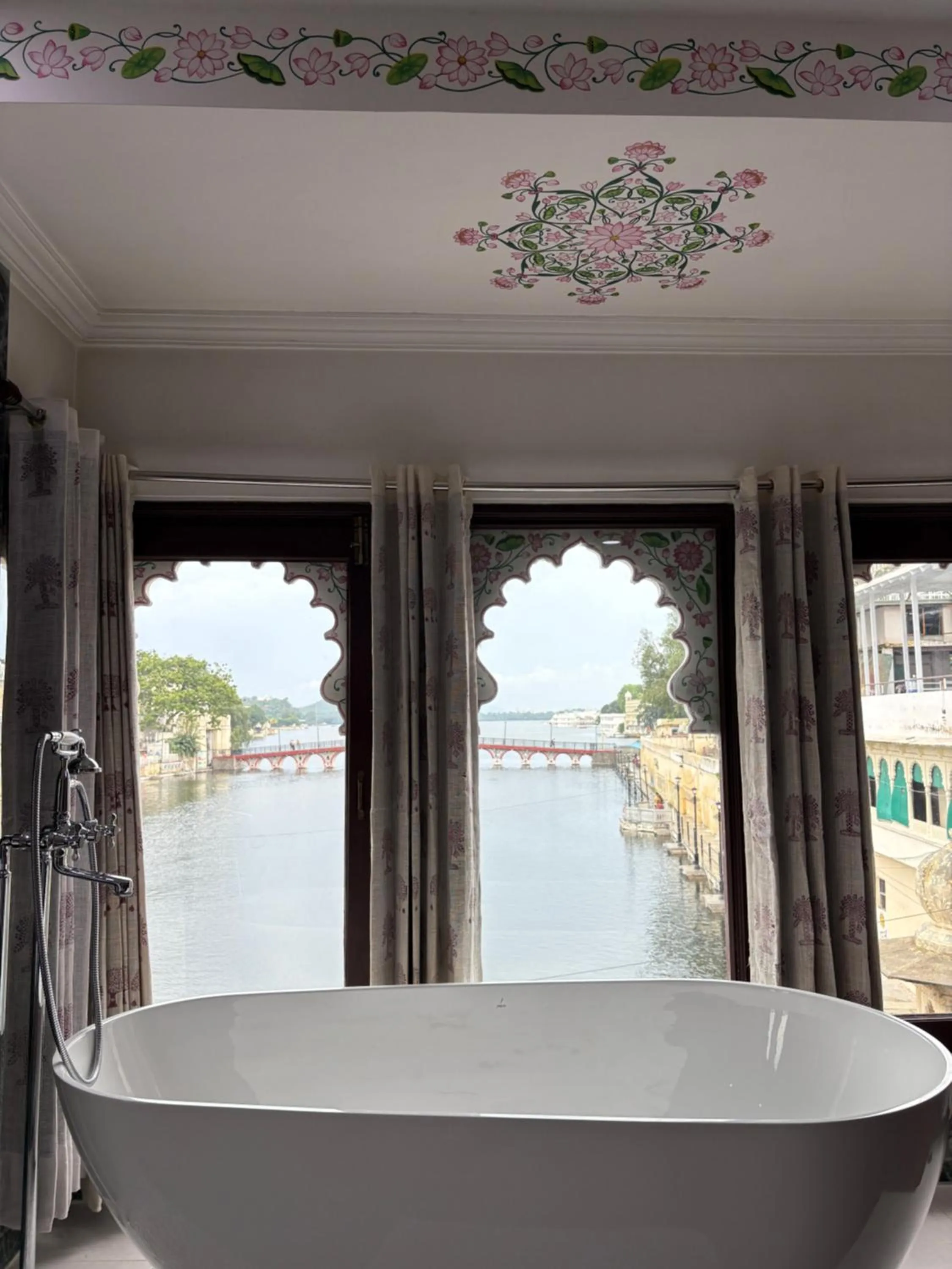 Bath in Hide-In Udaipur - A Lake View Boutique Hotel