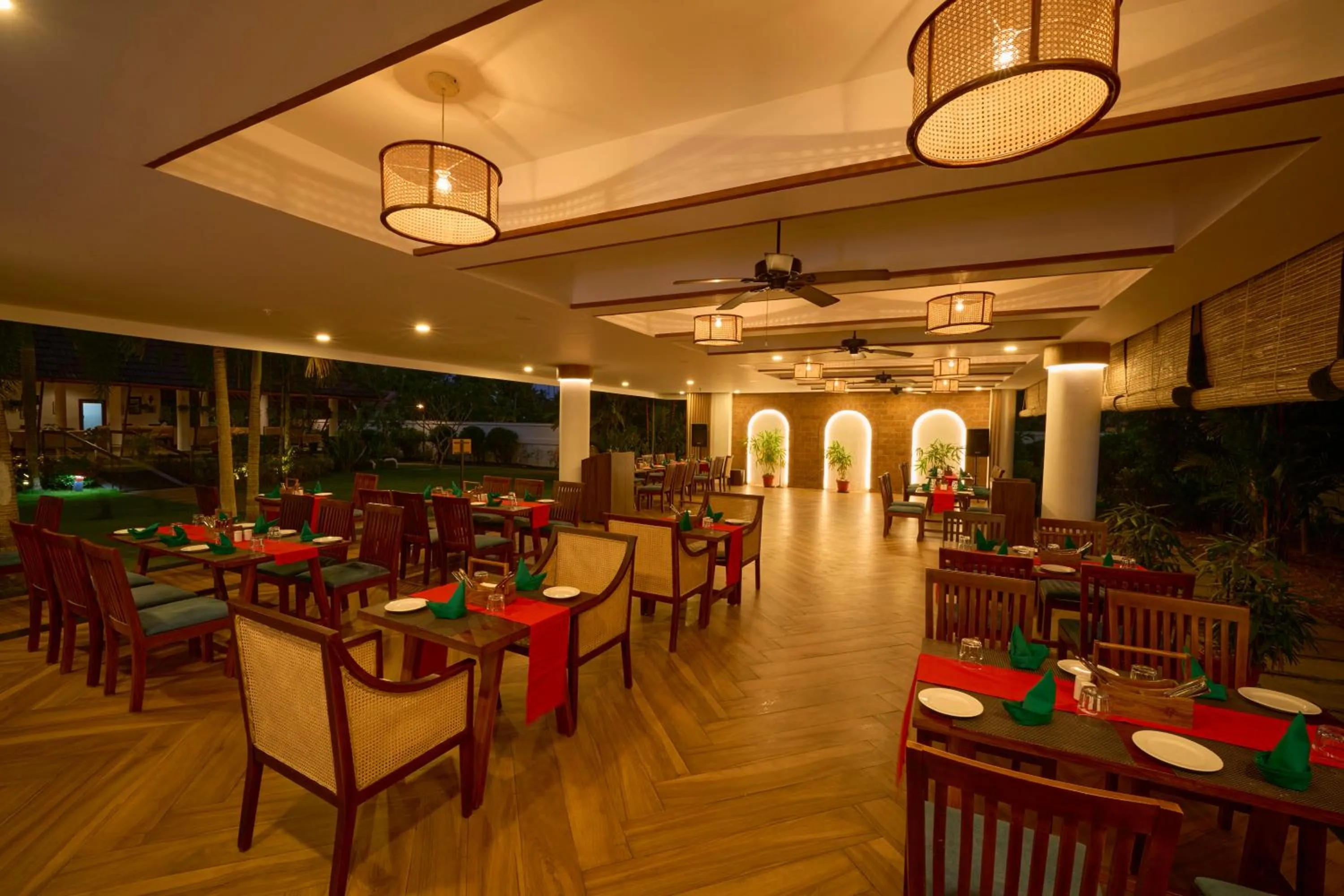 Restaurant/places to eat in Rhythm Kumarakom