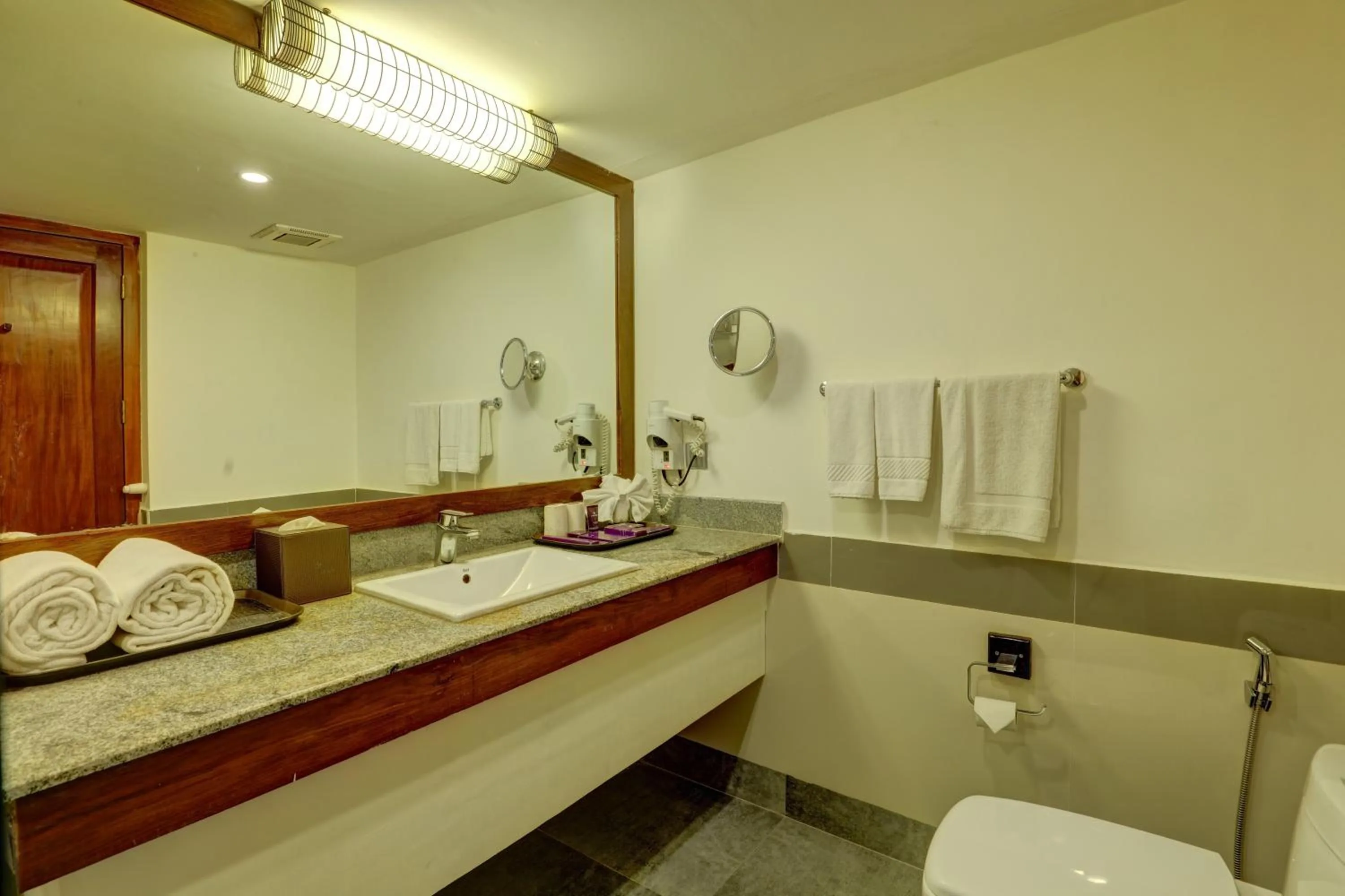 Toilet in Rhythm Kumarakom