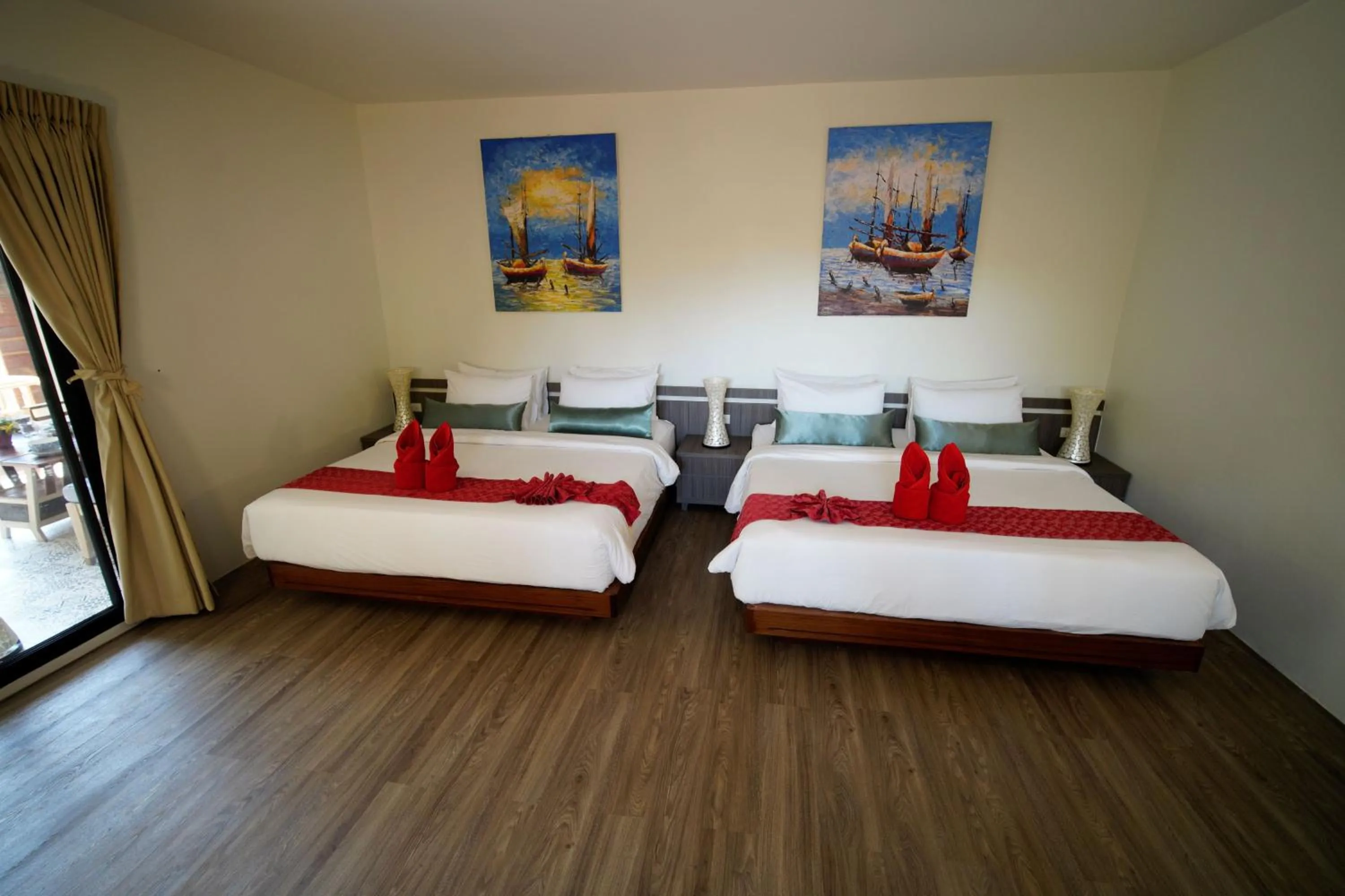 Bed in Villa Cha Cha Chaolao Beach Resort