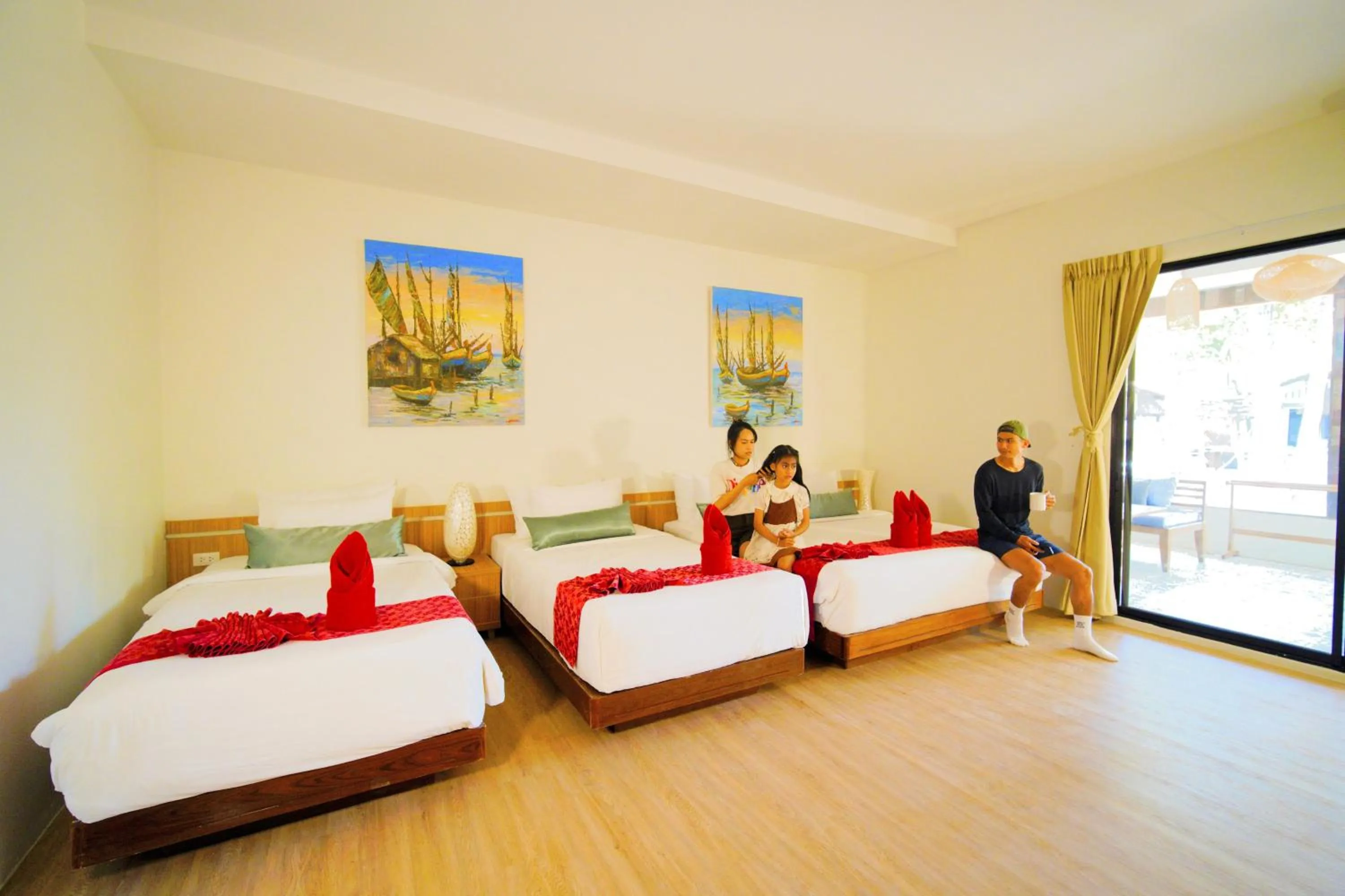 Bed in Villa Cha Cha Chaolao Beach Resort