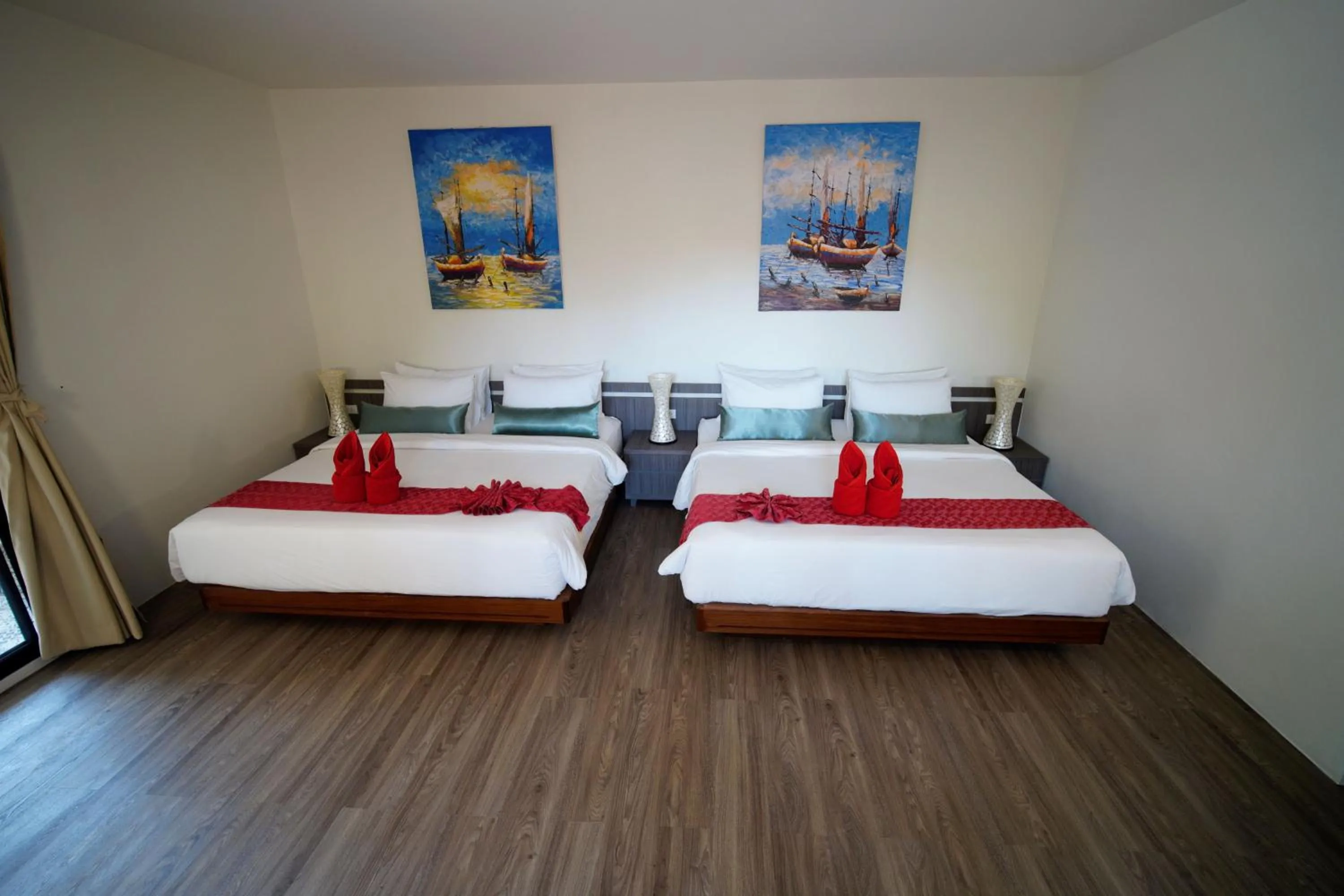 Bed in Villa Cha Cha Chaolao Beach Resort