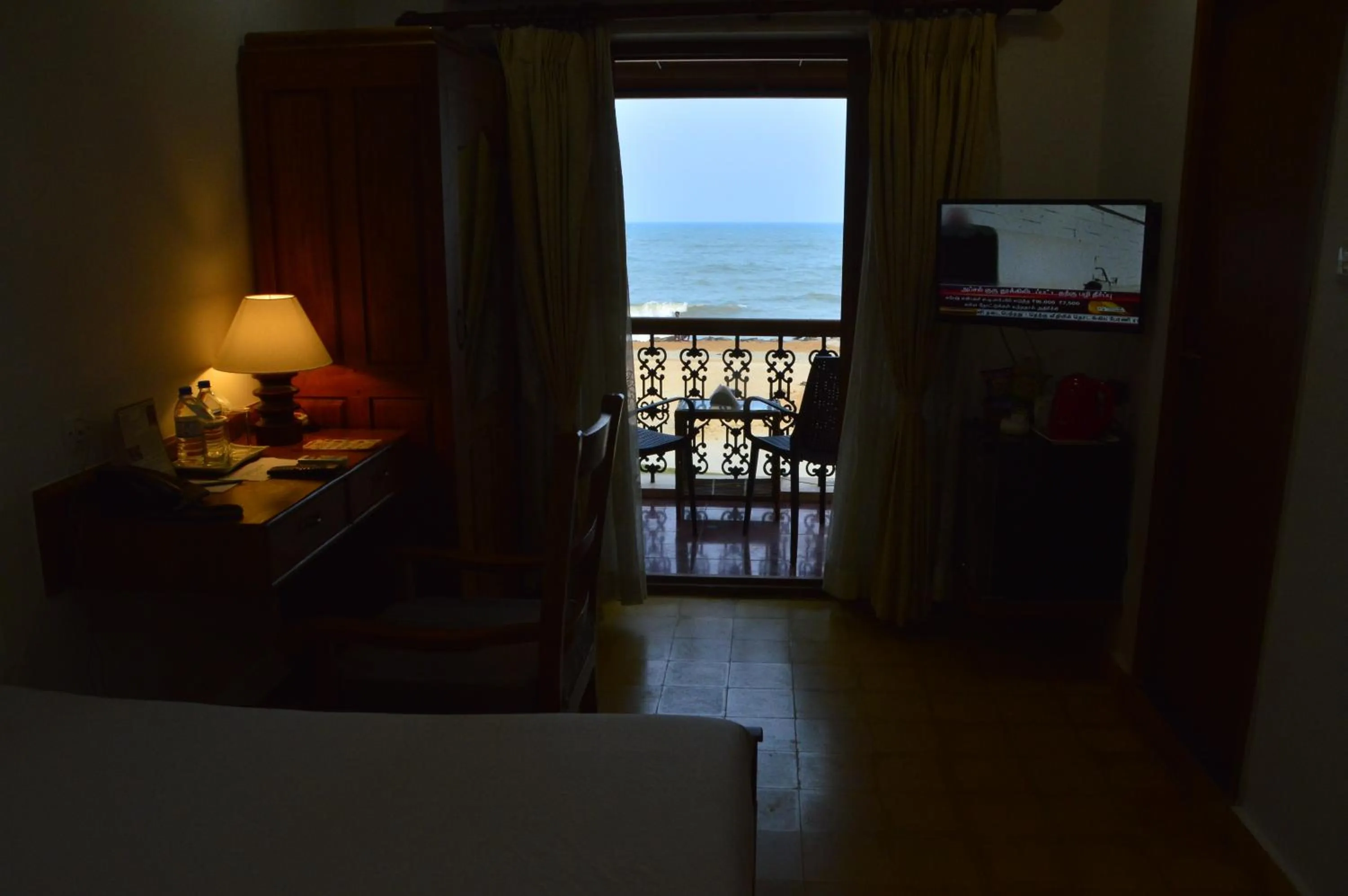 Bed in Cours CHABROL