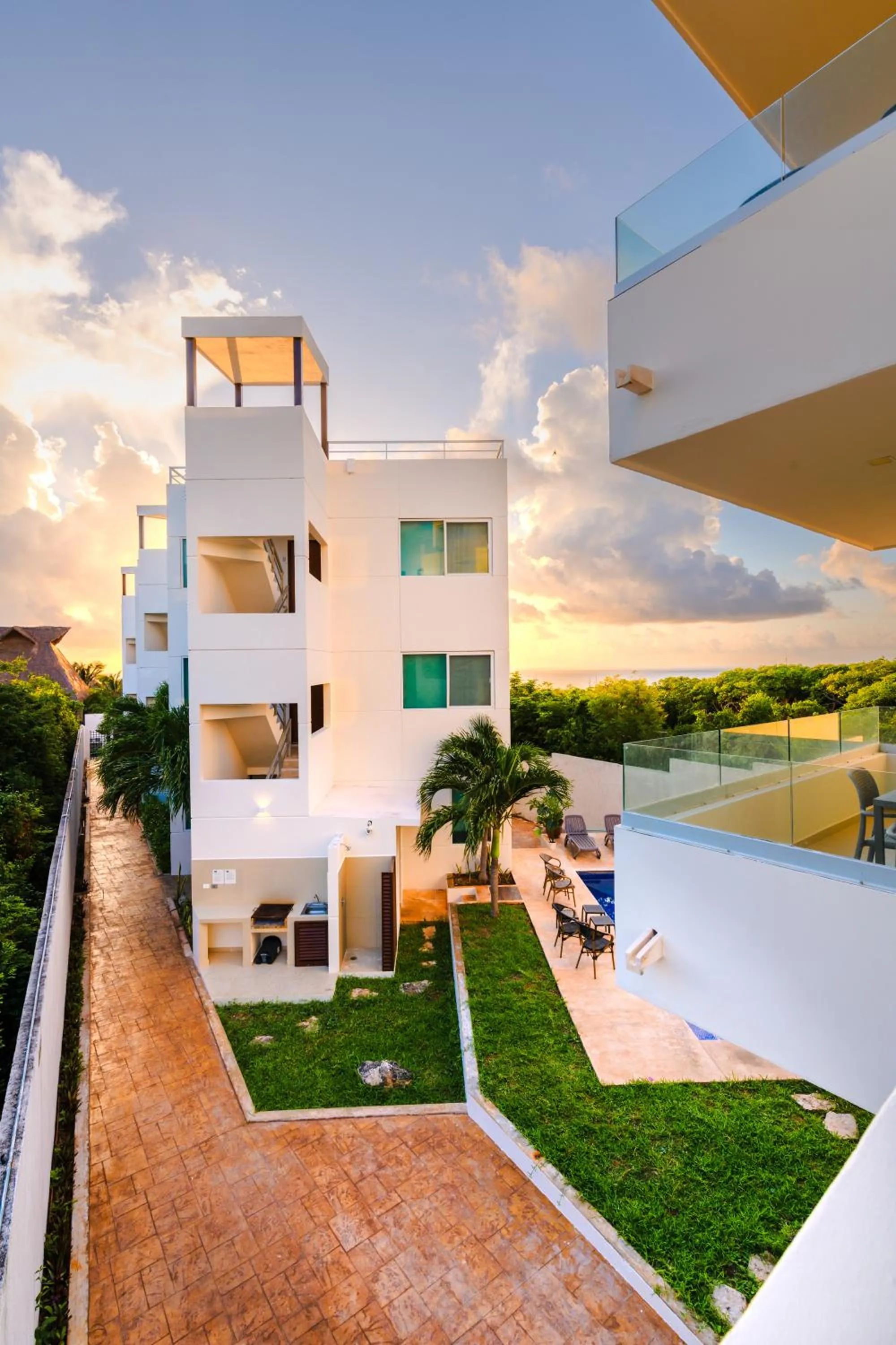 Property building in Azulea Isla Mujeres Hotel