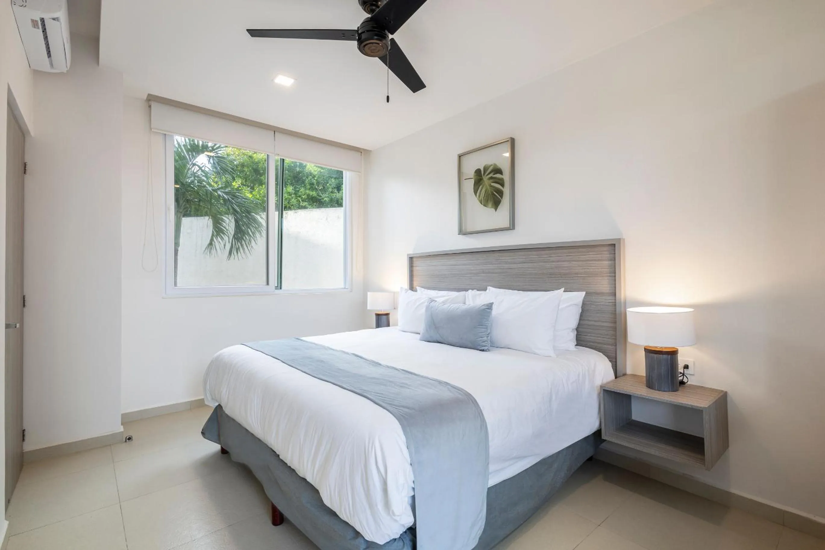 Bed in Azulea Isla Mujeres Hotel