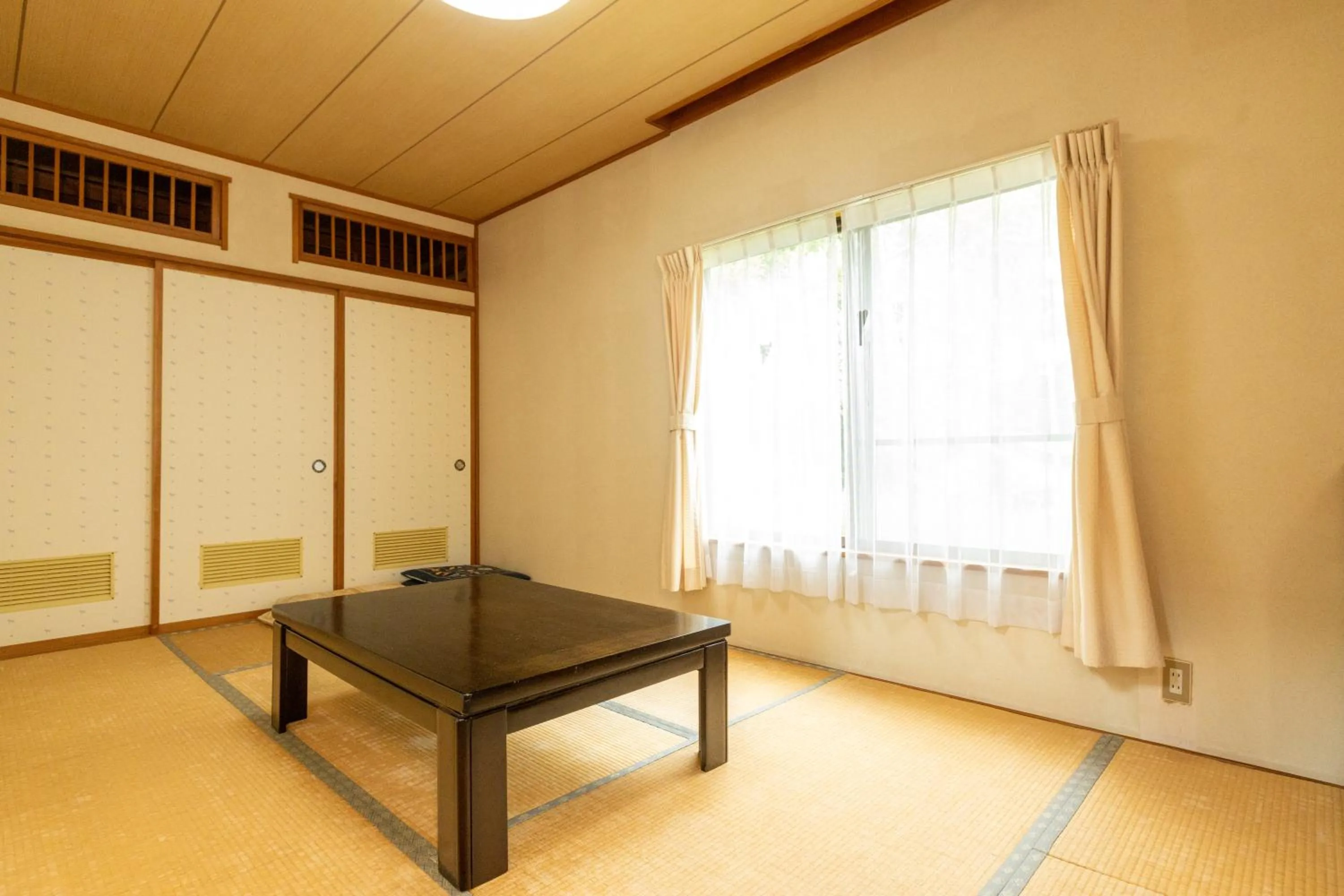 Photo of the whole room in Nature Cottage Akabeko