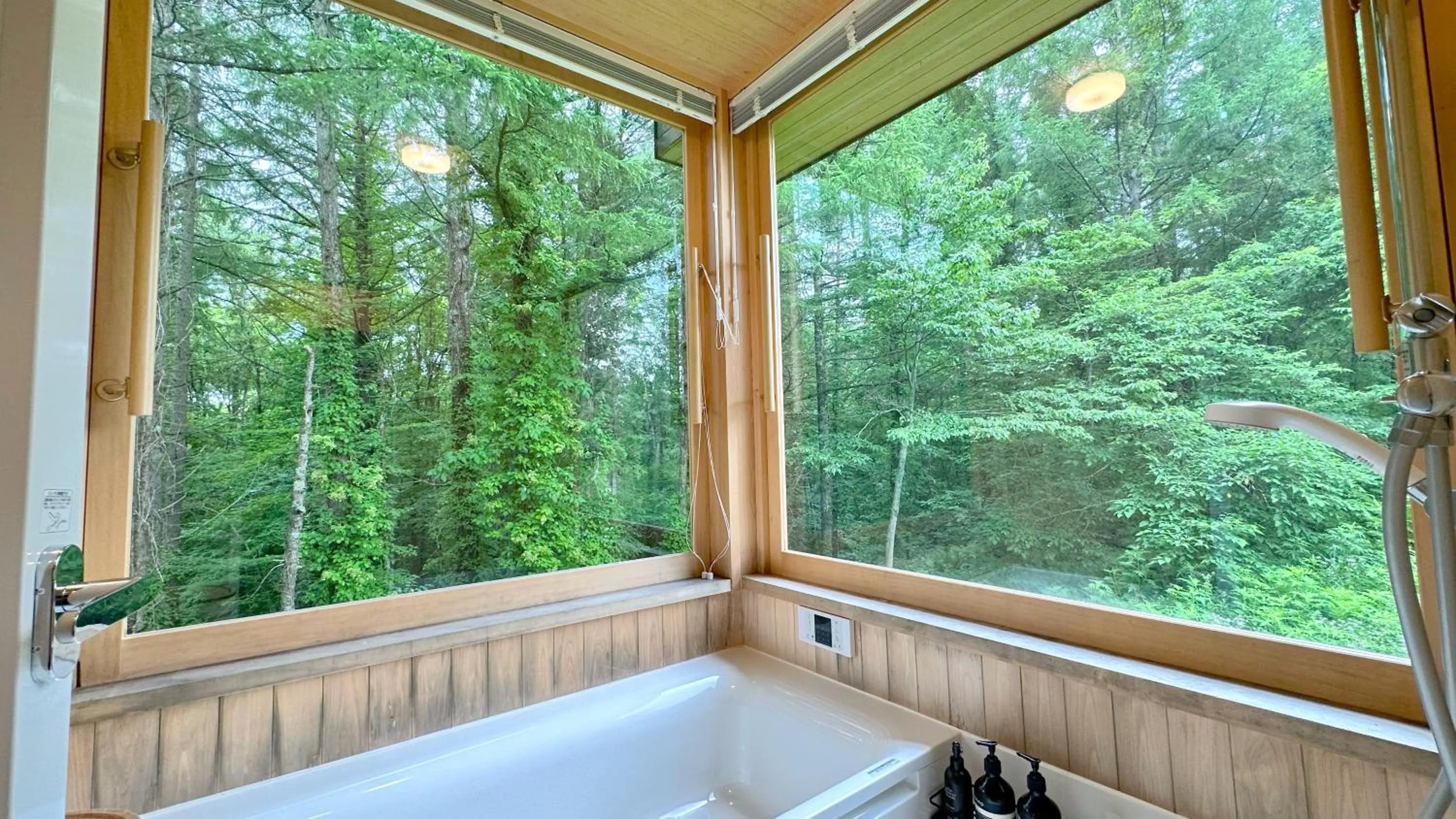 Bathroom in Nature Cottage Akabeko