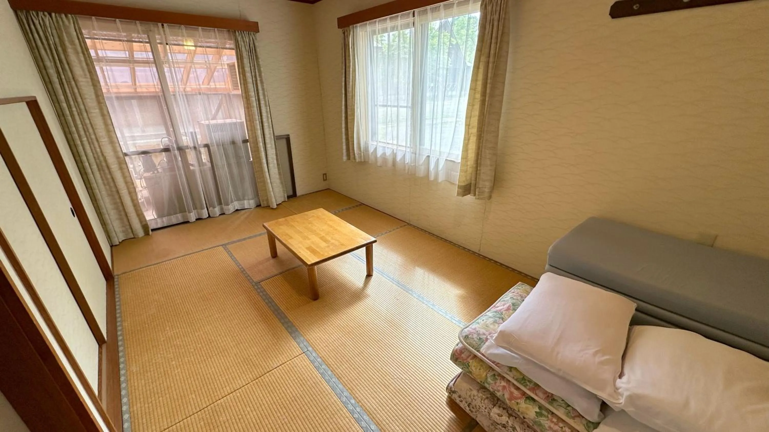 Photo of the whole room, Bed in Nature Cottage Akabeko