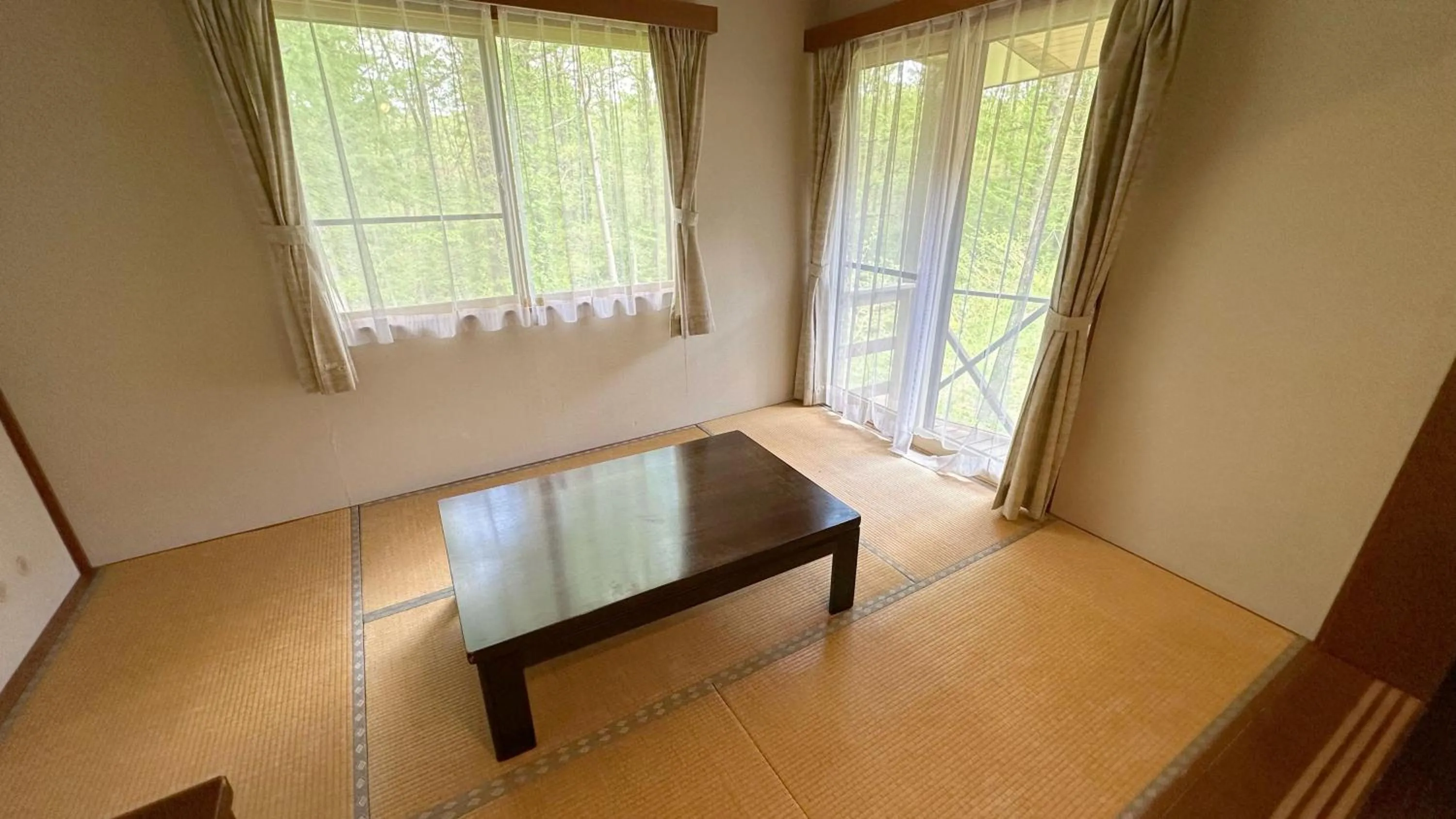 Photo of the whole room in Nature Cottage Akabeko