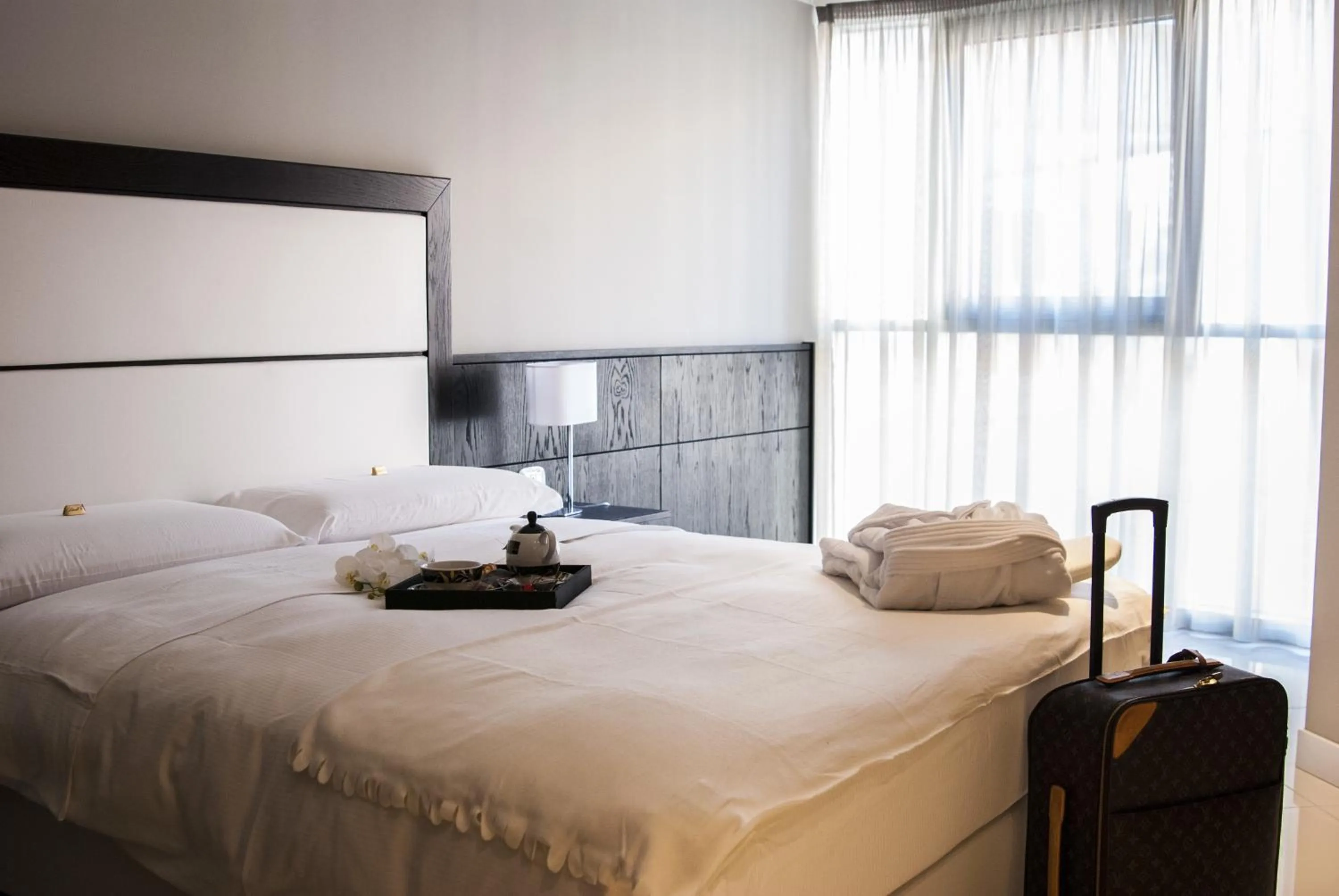 Photo of the whole room, Bed in Marconi Hotel