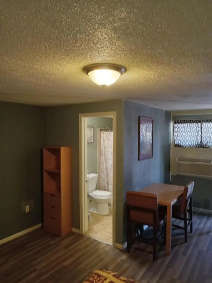 Living room in Ranch Motel