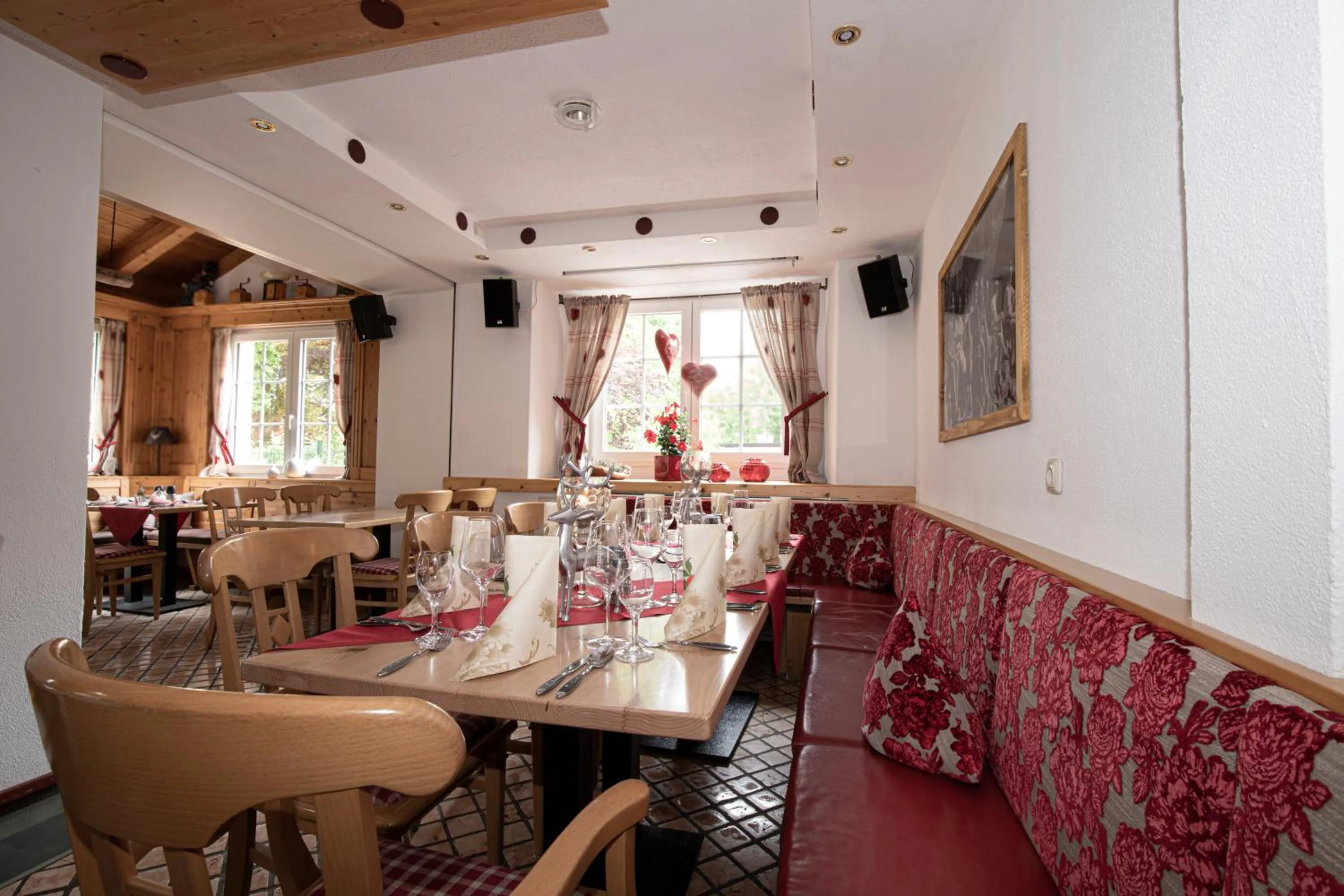 Restaurant/places to eat in Hotel-Gasthof Der Wiesengrund