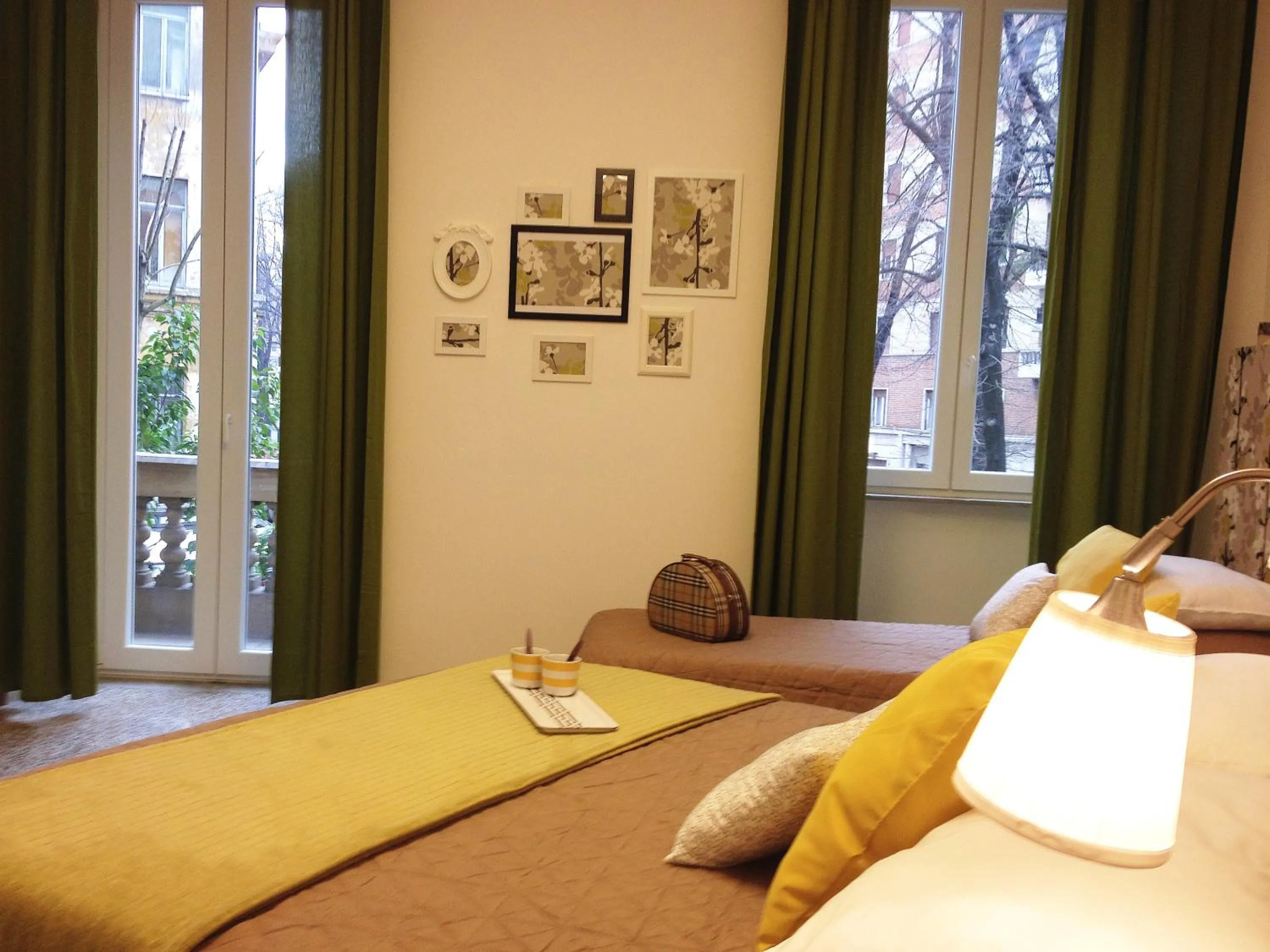 Decorative detail, Bed in Domò Vaticano Guest House