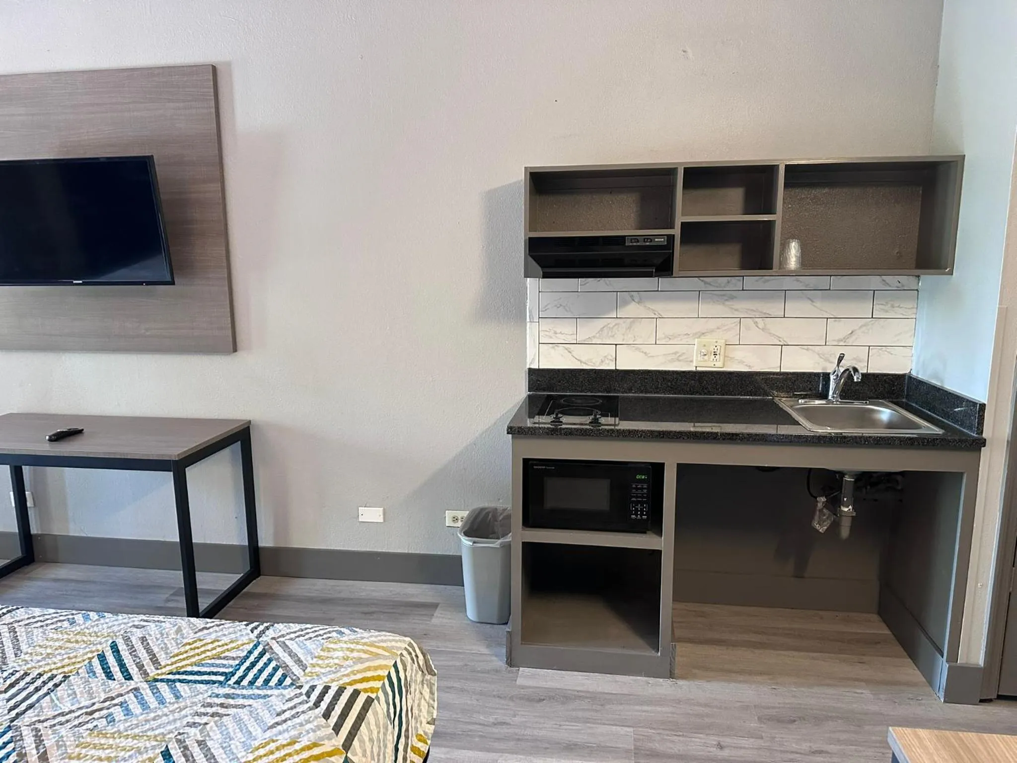 Kitchen or kitchenette in Studio Suites Extended Stay Chattanooga