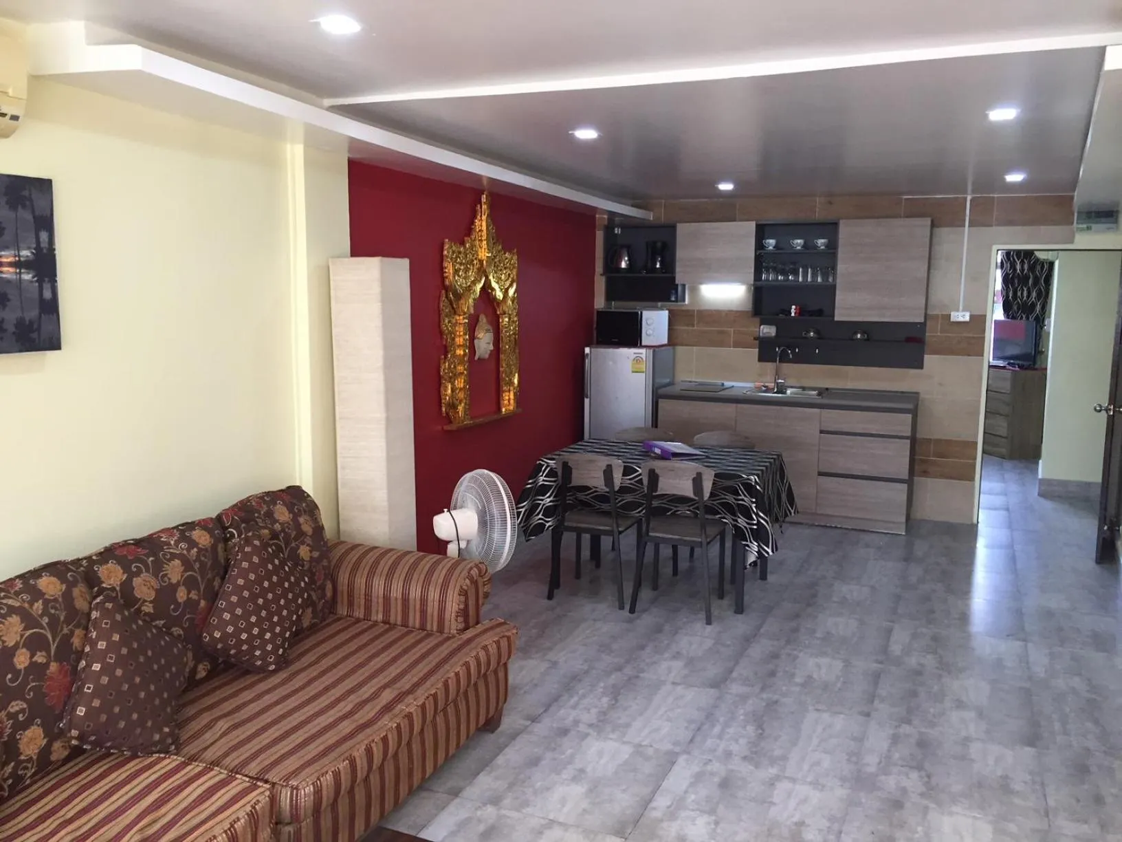 Dining area in Fong Kaew and Baan Nang Fa Guesthouse