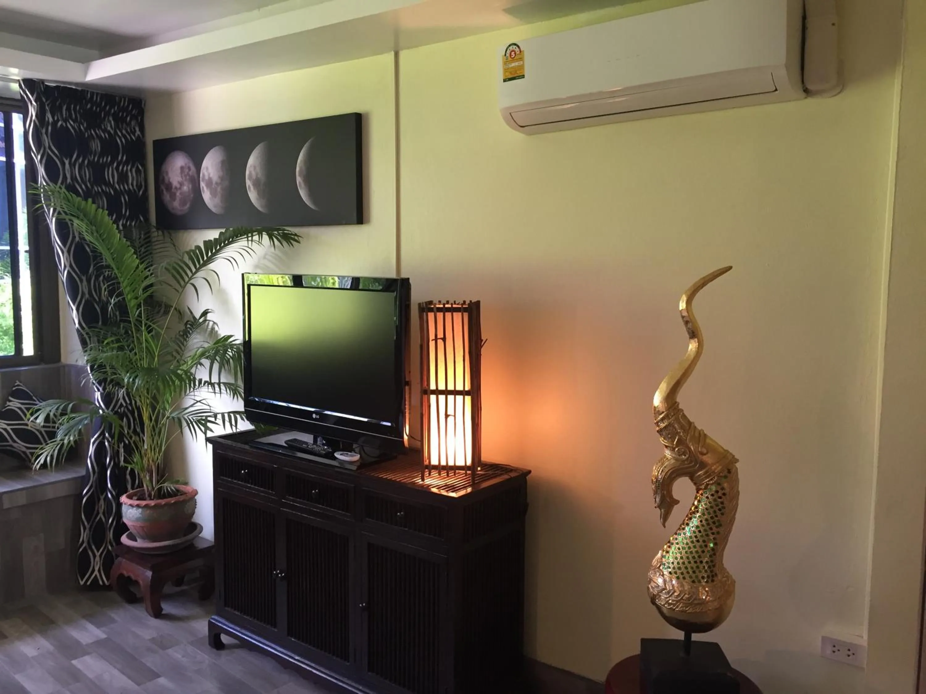 Decorative detail in Fong Kaew and Baan Nang Fa Guesthouse