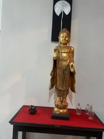 Fong Kaew and Baan Nang Fa Guesthouse