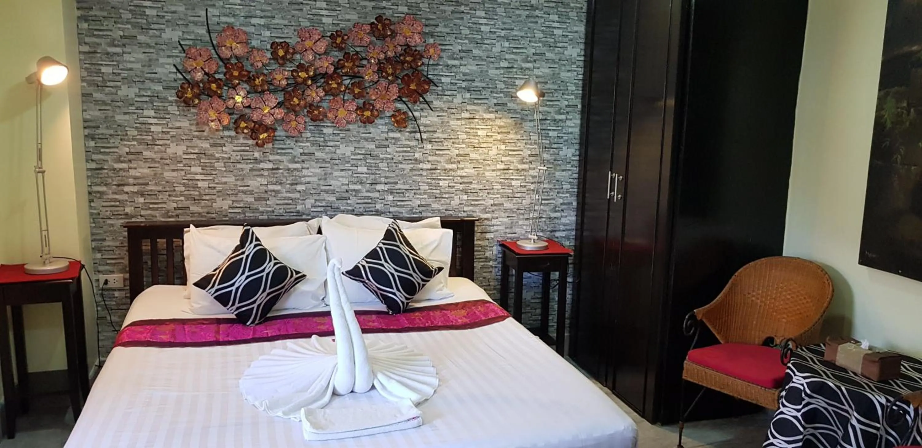 Bedroom, Bed in Fong Kaew and Baan Nang Fa Guesthouse