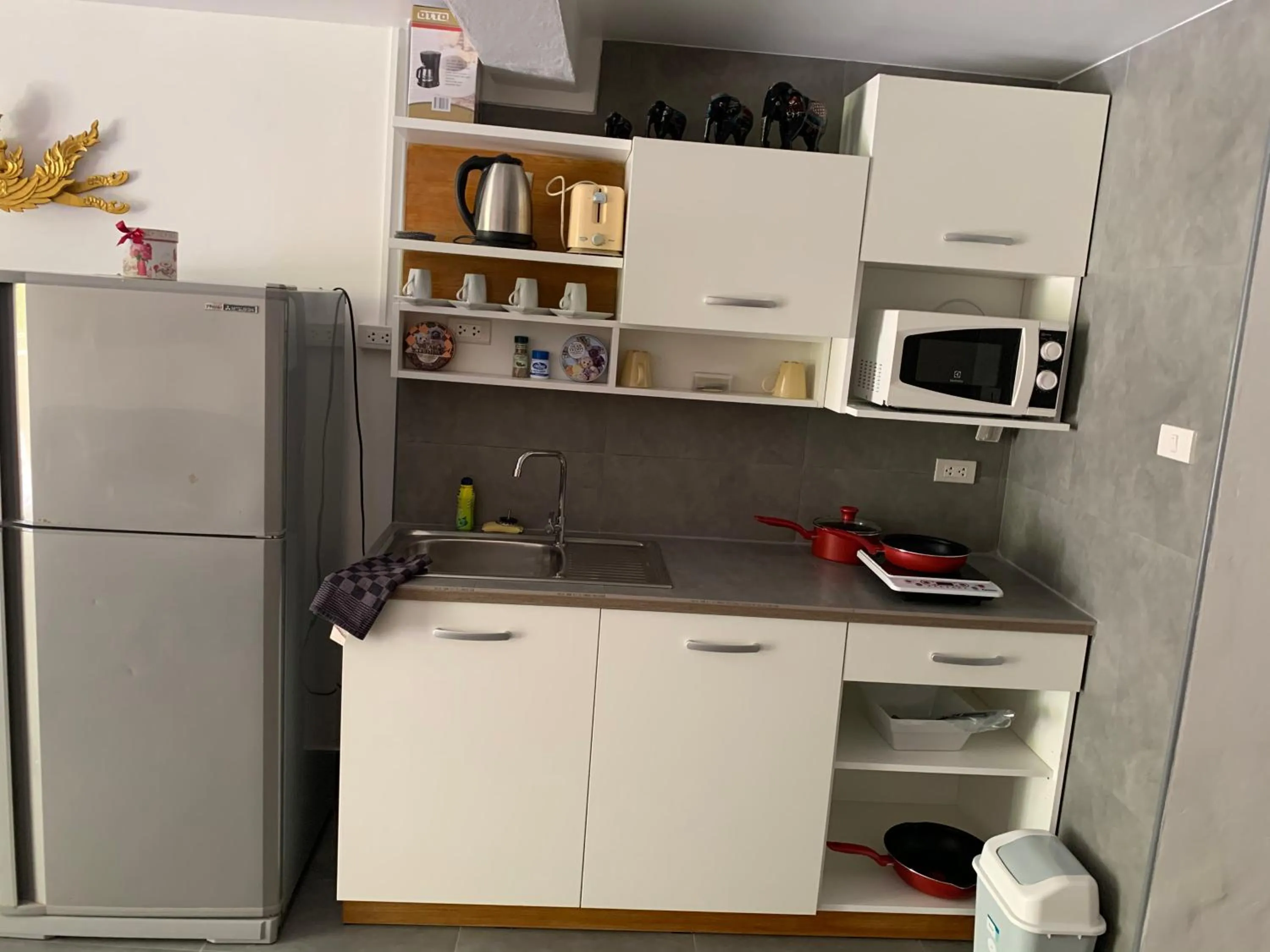 Kitchen or kitchenette in Fong Kaew and Baan Nang Fa Guesthouse