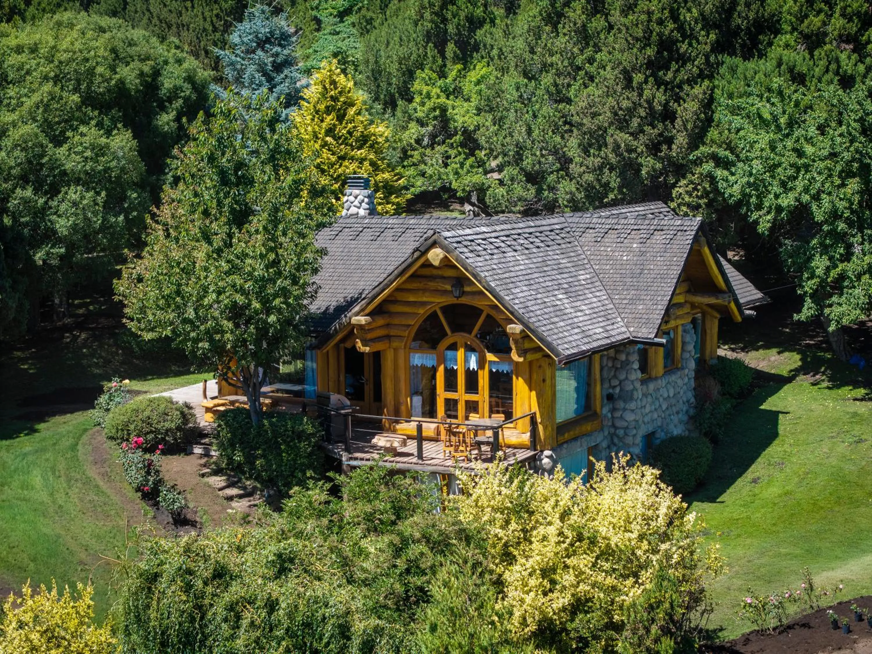 Rotui Luxury Village