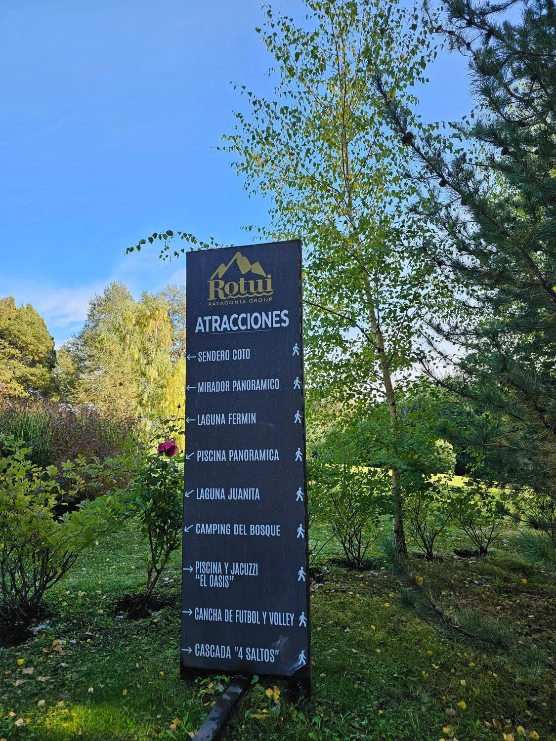 Property logo or sign in Rotui Luxury Village