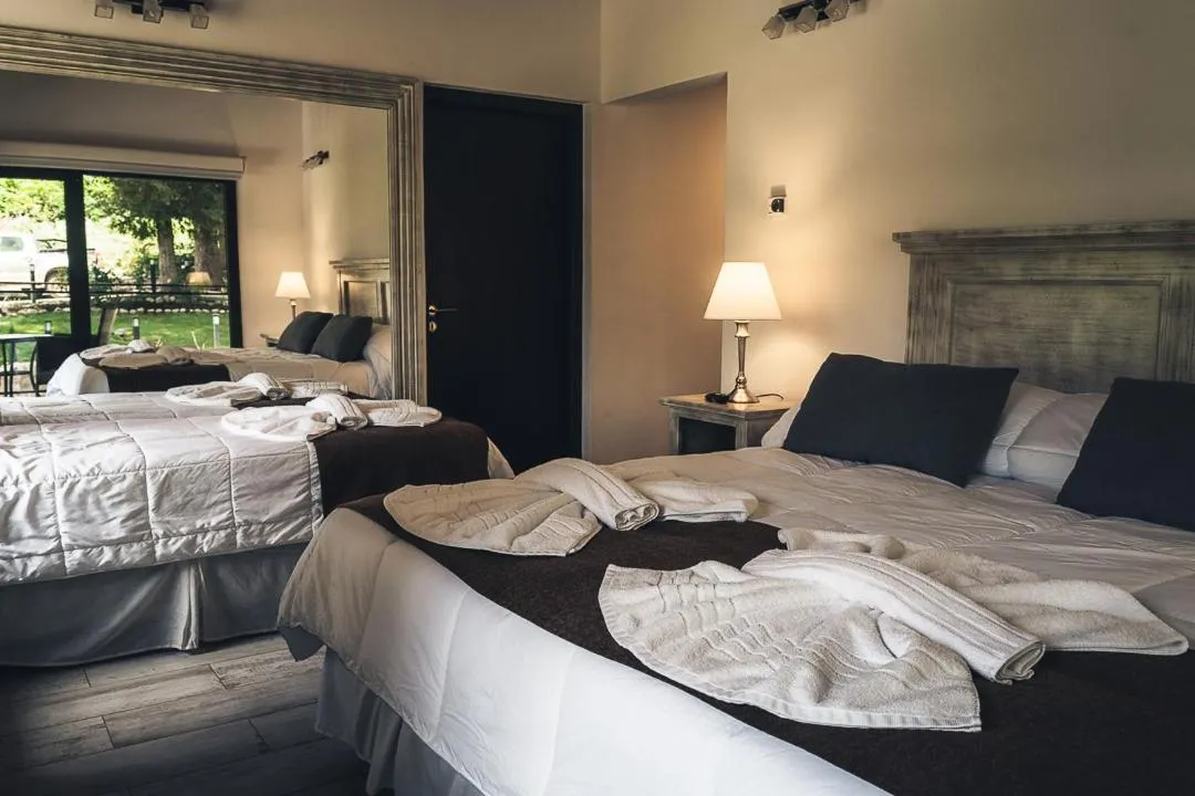 Bedroom, Bed in Rotui Luxury Village