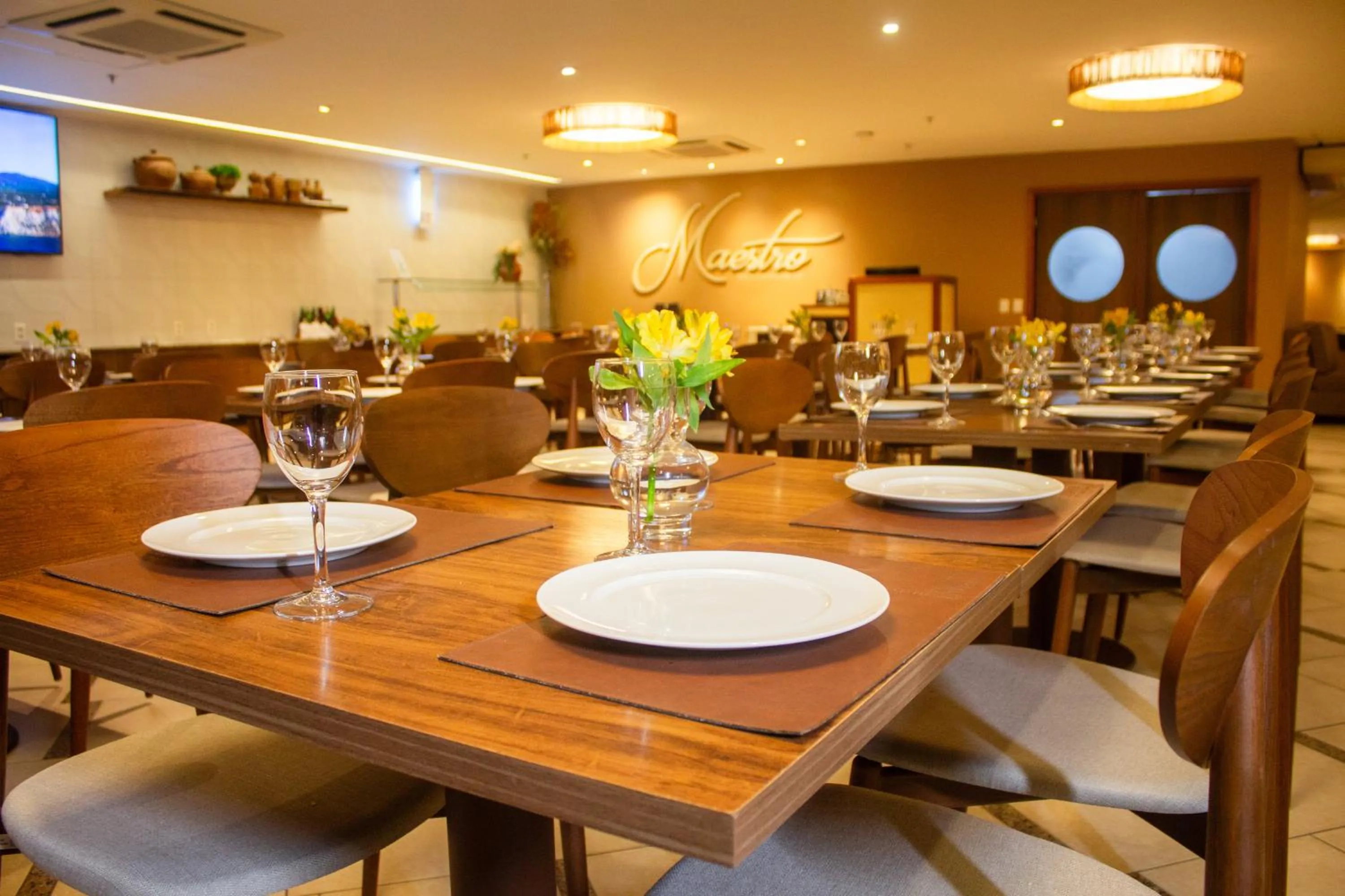 Restaurant/places to eat in Hotel Sonata de Iracema