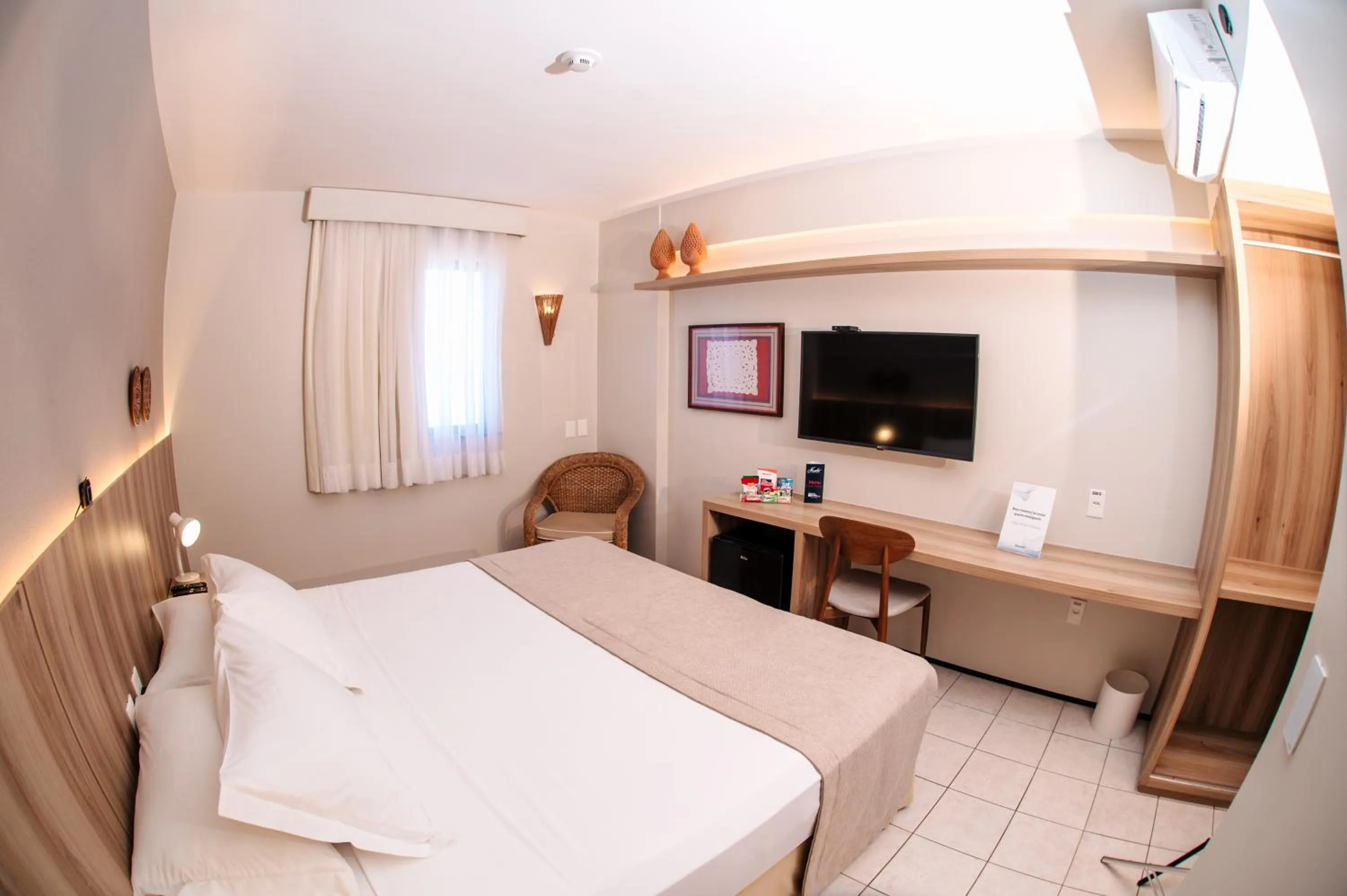 Bed in Hotel Sonata de Iracema