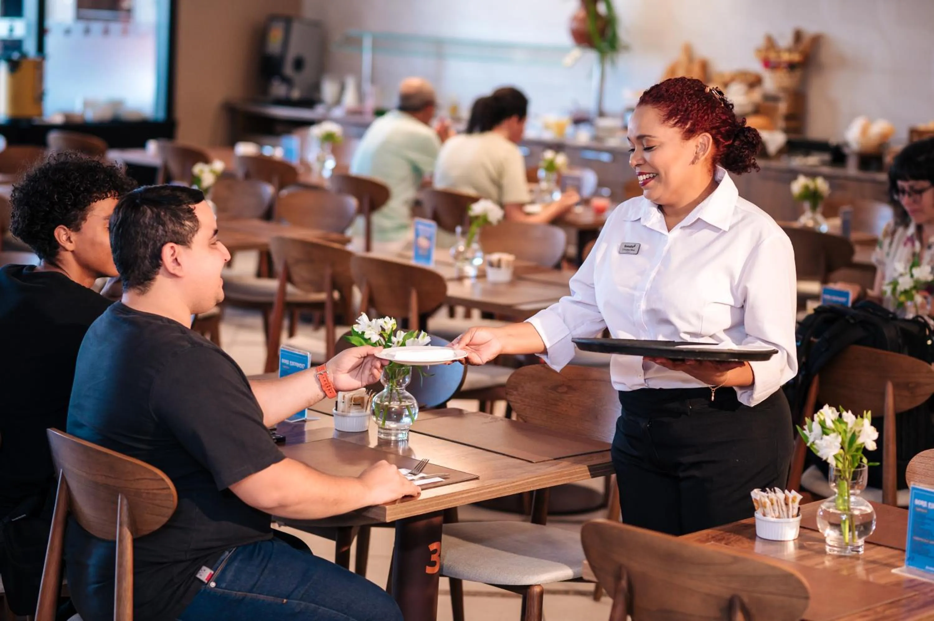 Restaurant/places to eat in Hotel Sonata de Iracema