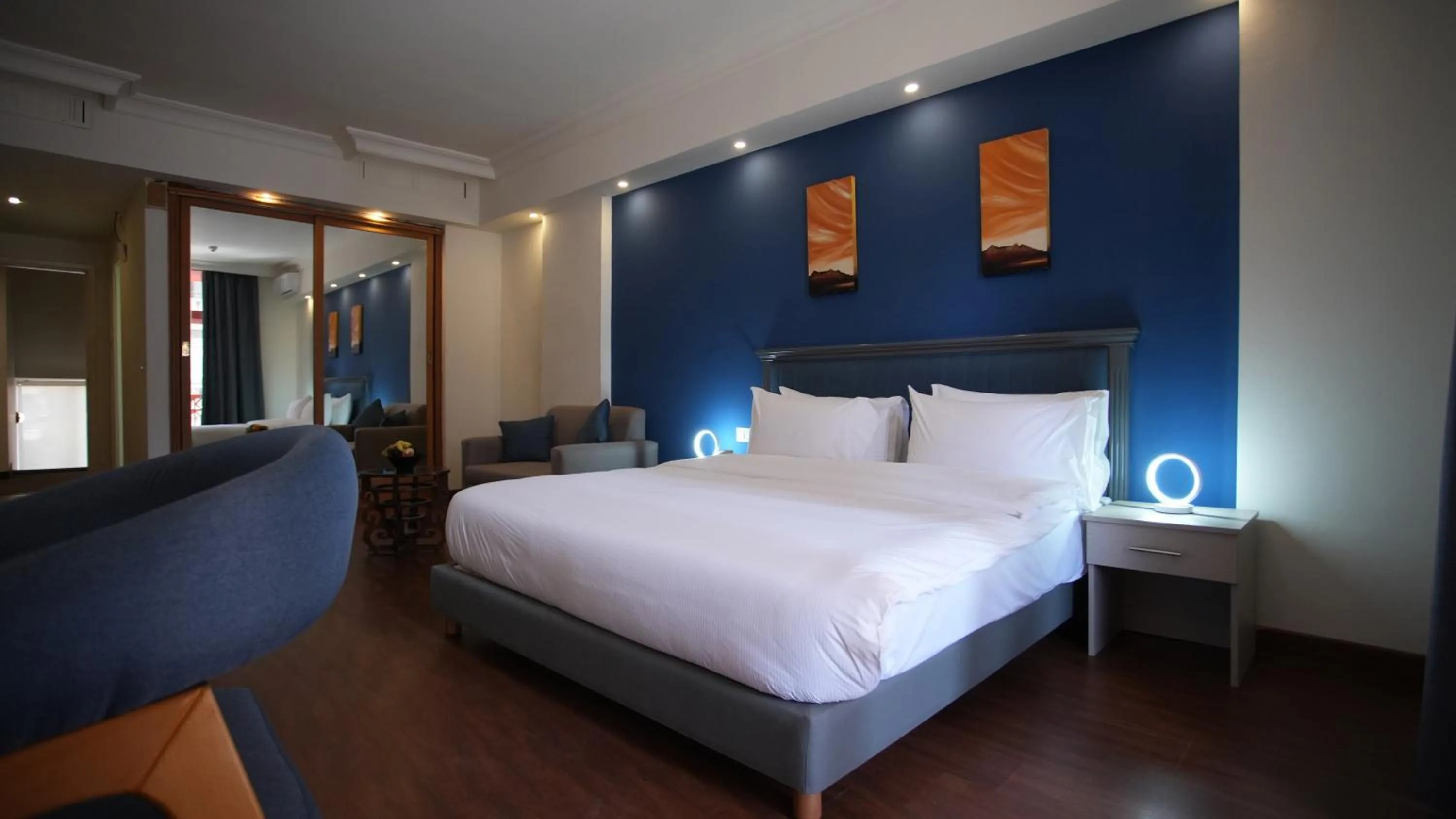 Bed in Manara Riva Suites