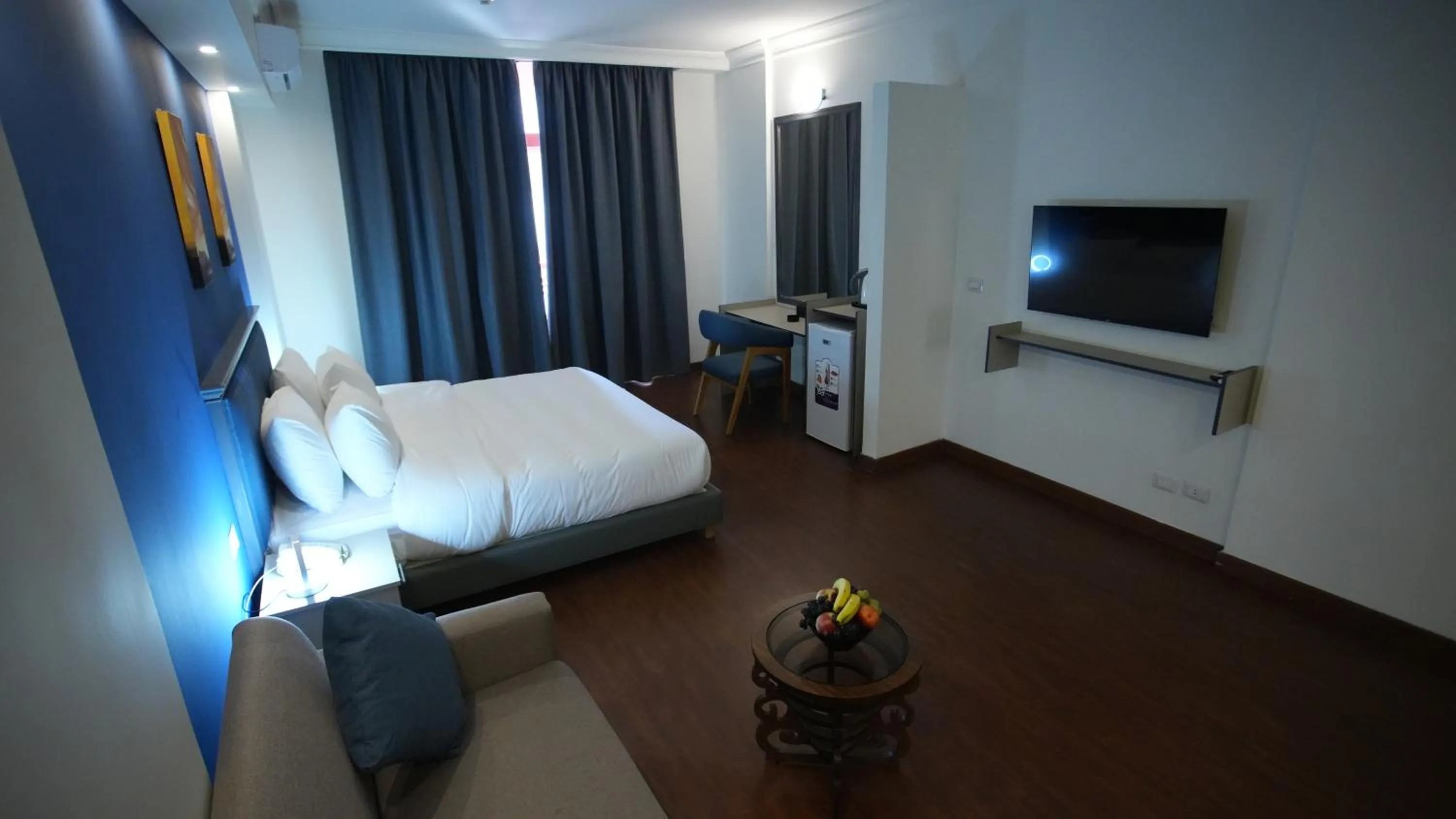 Bedroom, Bed in Manara Riva Suites