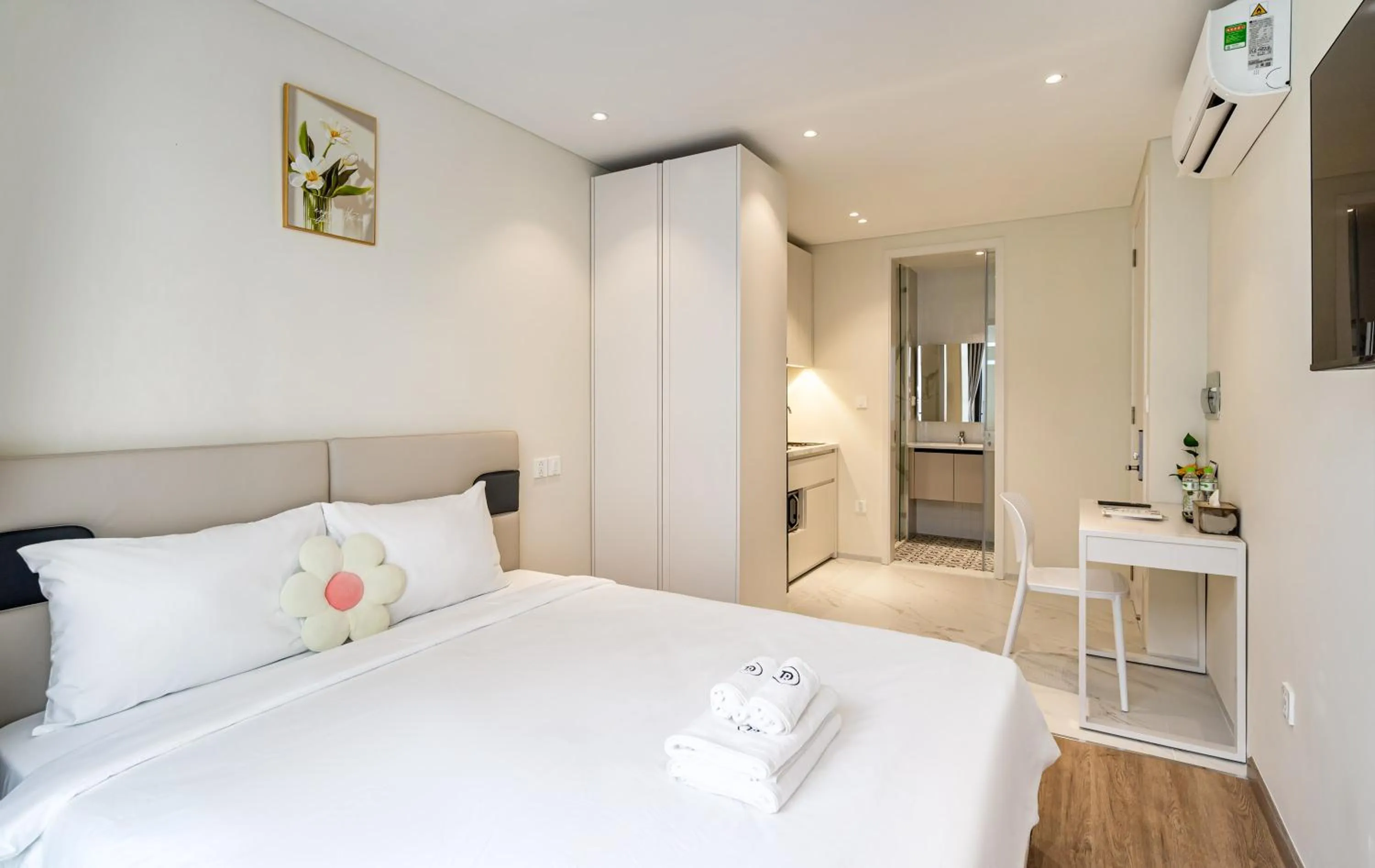 Bed in The Royal Vista - Phu My Hung