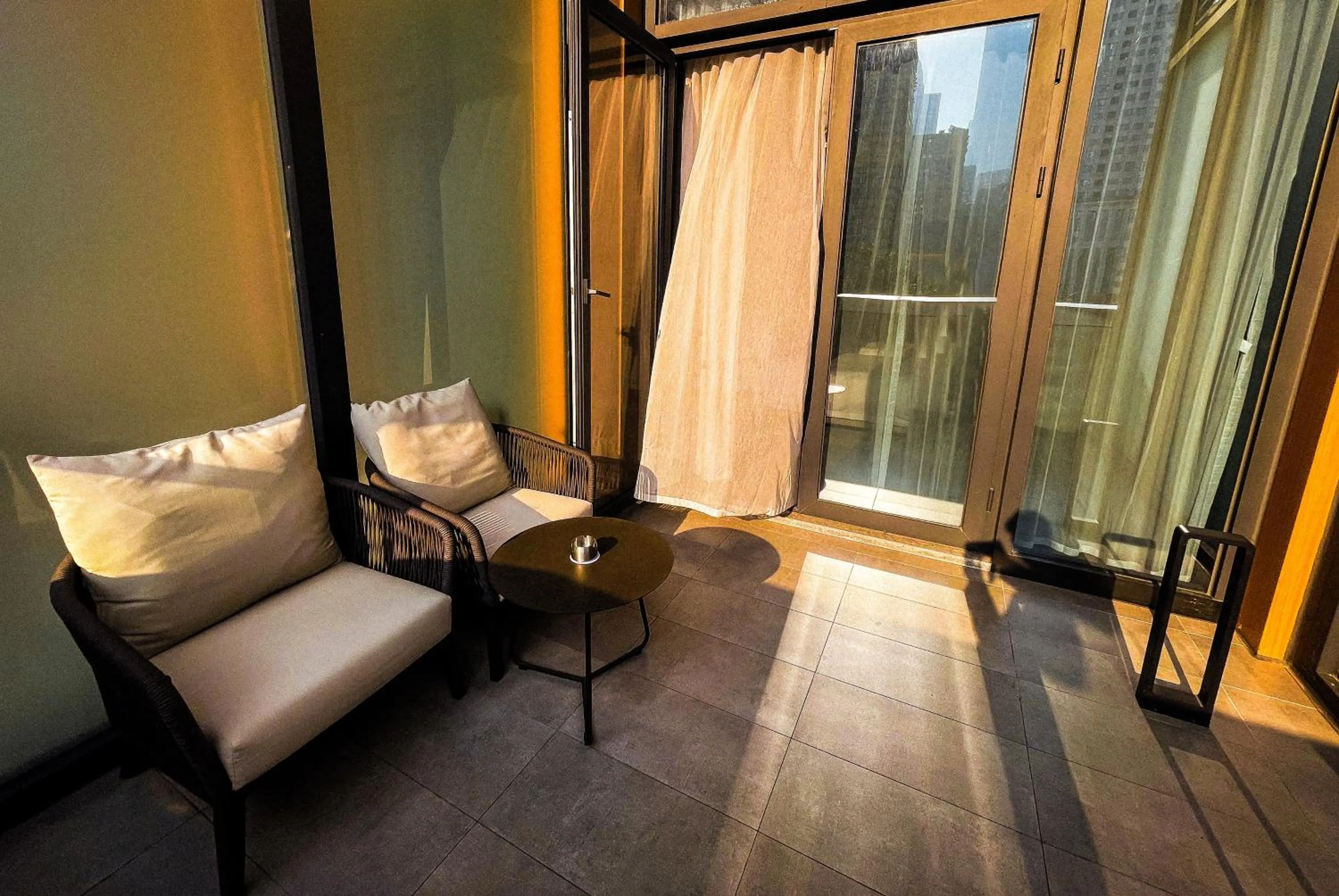 Balcony/Terrace in The Mustel Hotel Chongqing Hongyadong