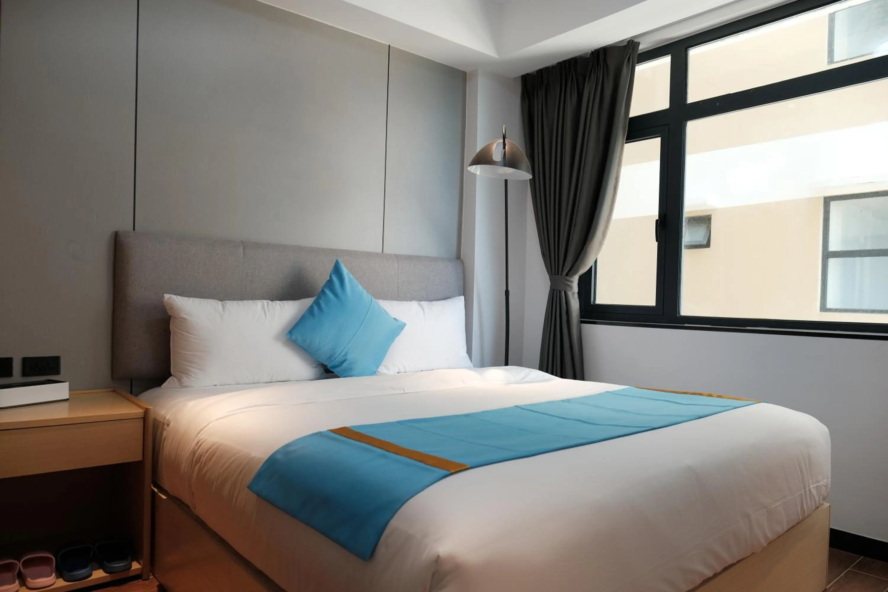 Bed in Golden Seagulls Hotel