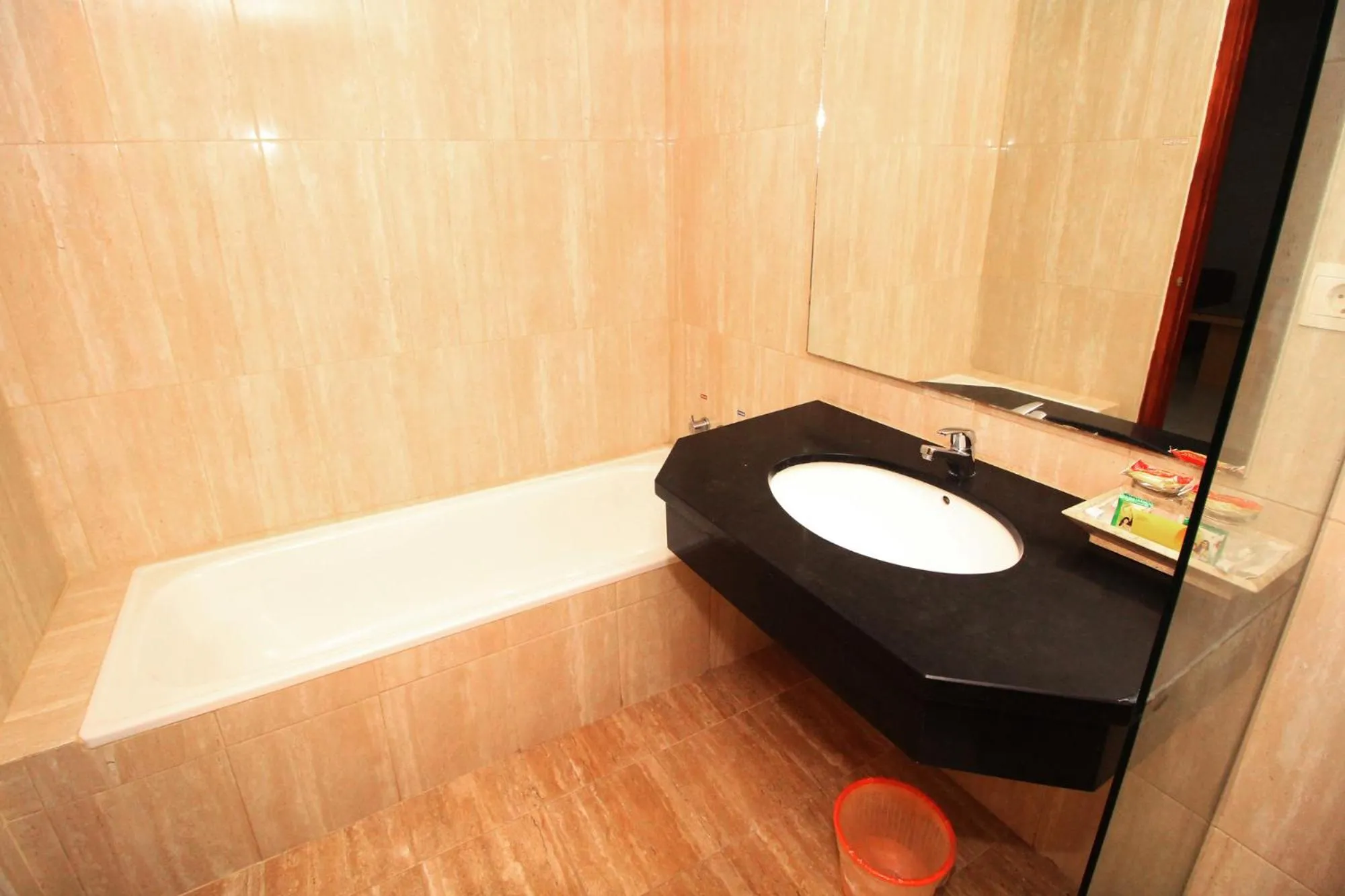 Grande Hotel Lampung Powered by Archipelago