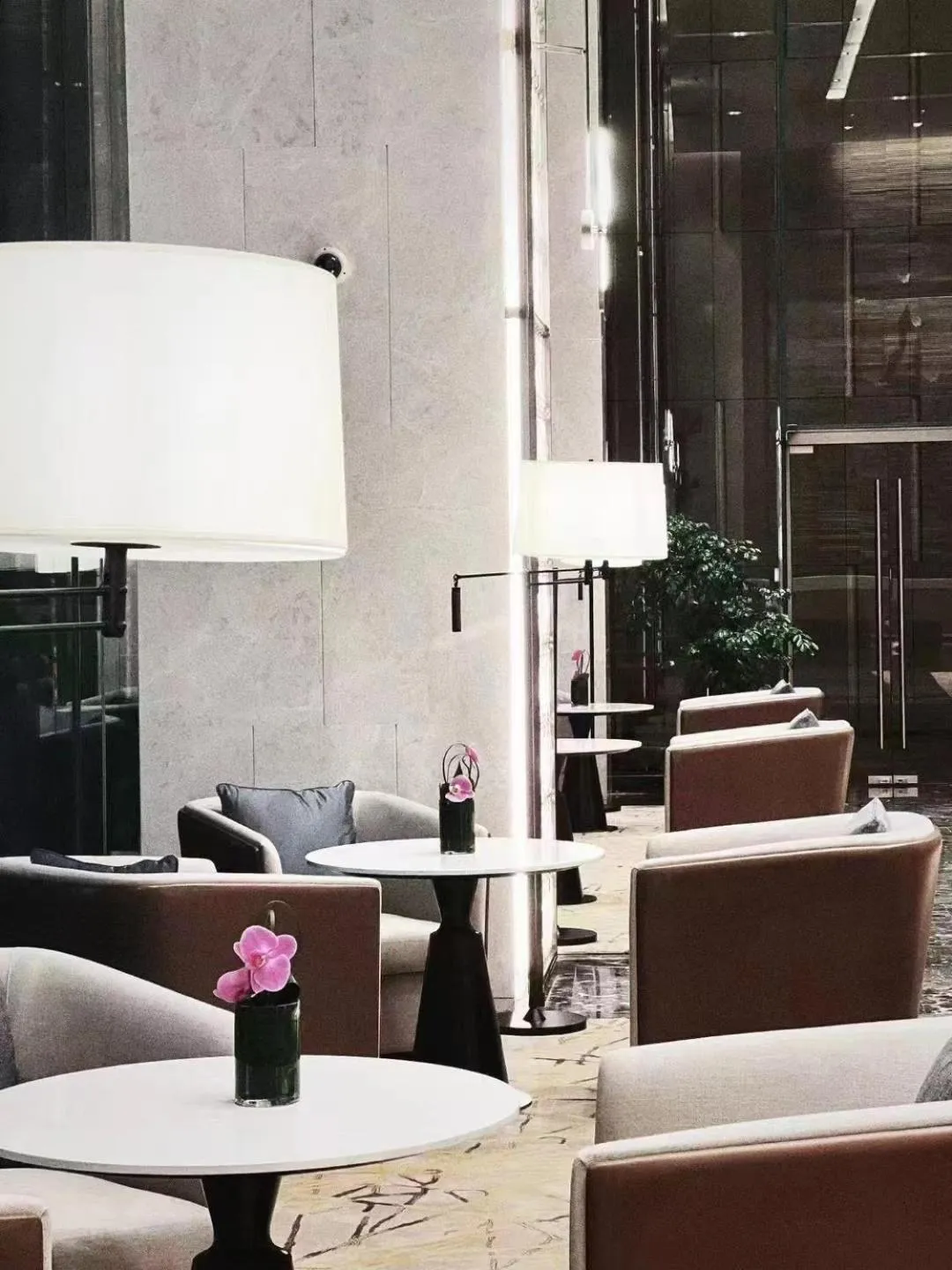 Seating area in The Qube Hotel Shanghai Qingpu