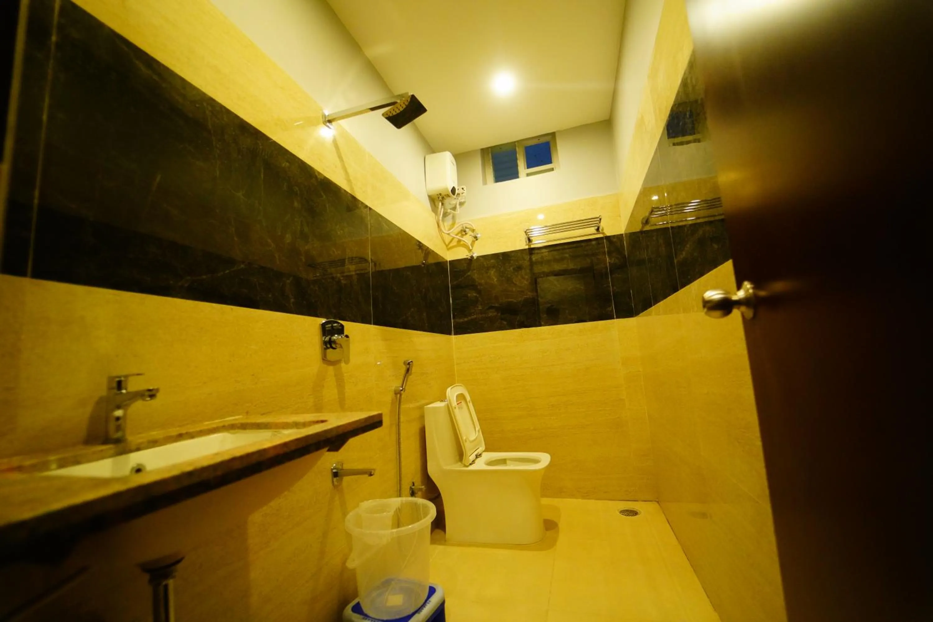 Bathroom in Hotel Ishta