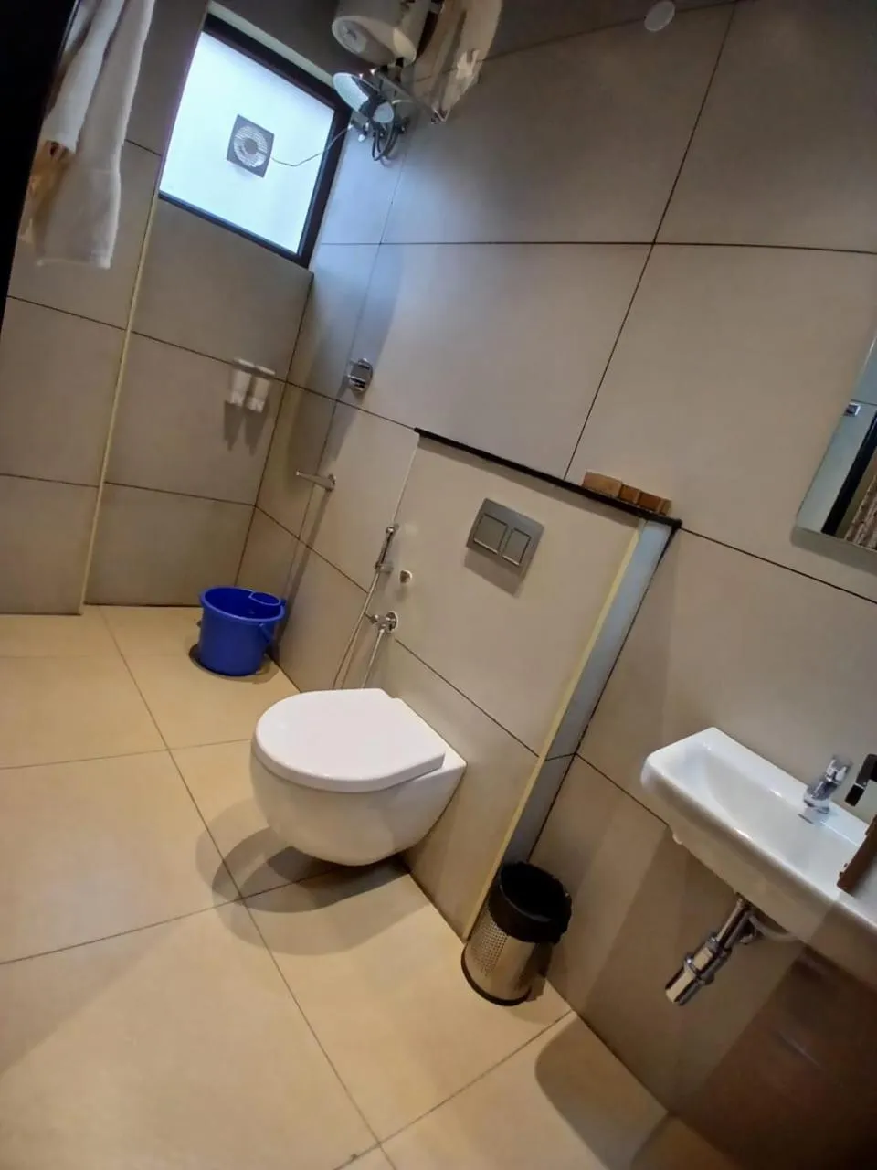 Bathroom in MGM Whispering Meadows Yelagiri