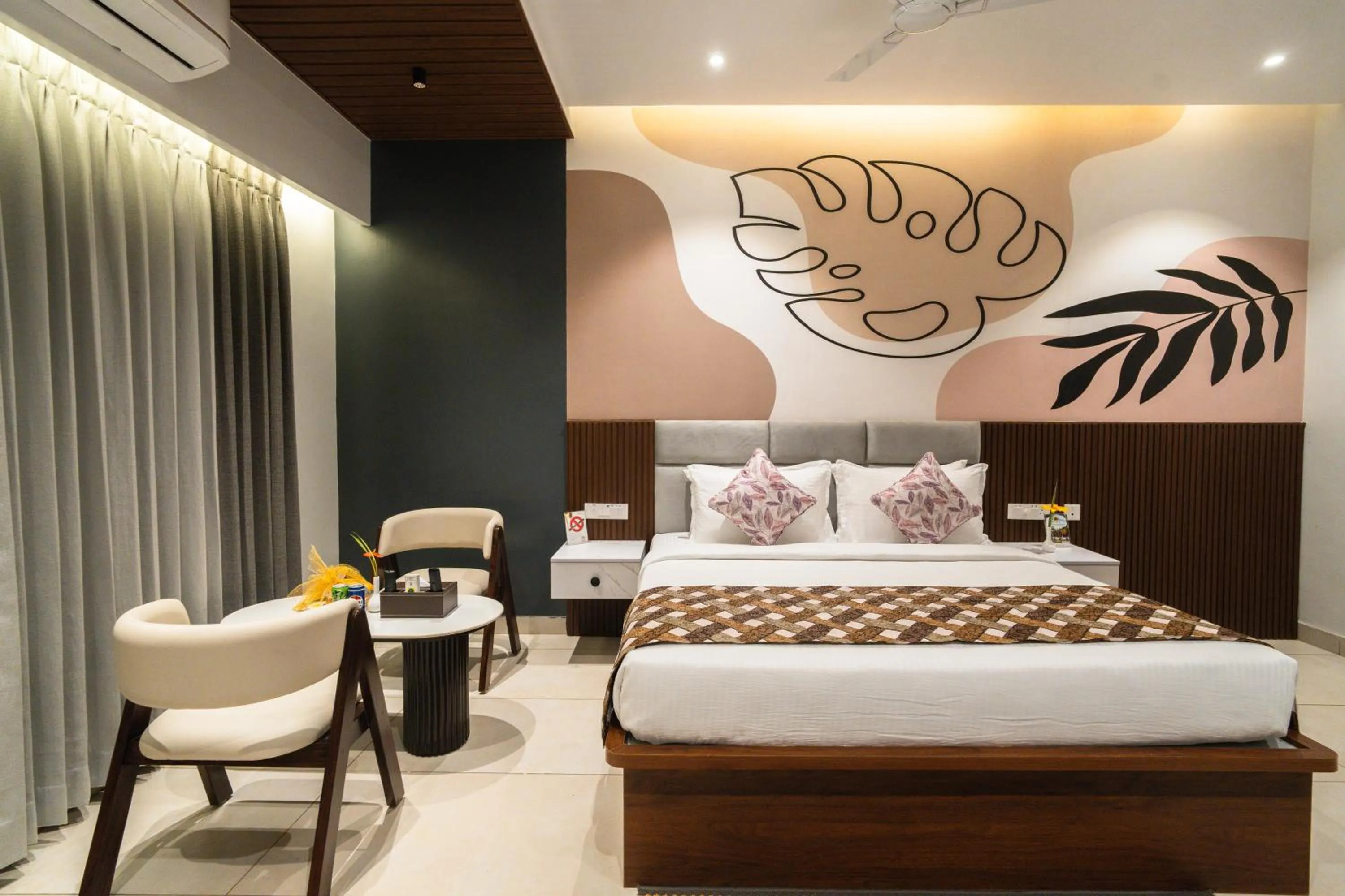 Bedroom, Bed in MGM Whispering Meadows Yelagiri