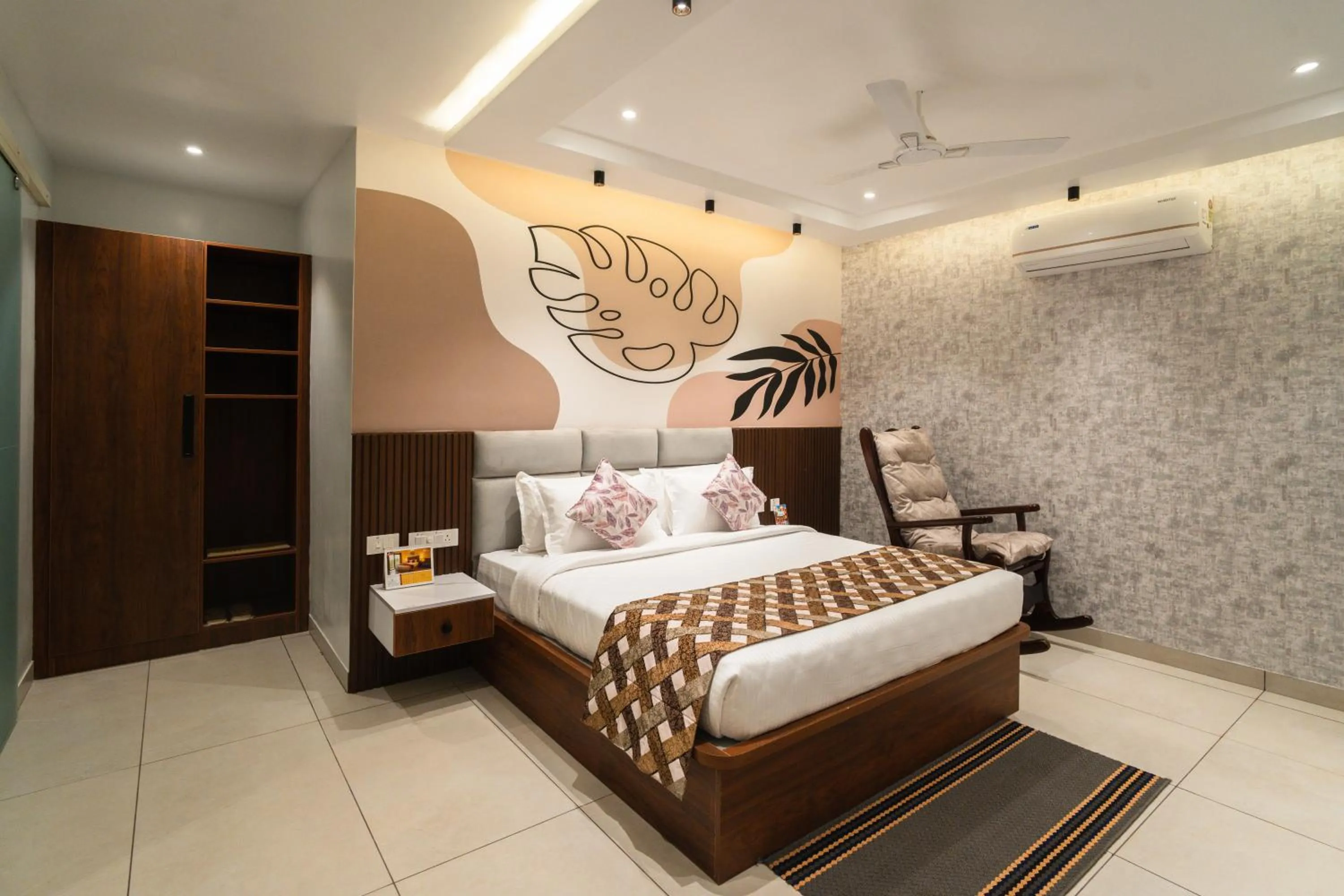 Bed in MGM Whispering Meadows Yelagiri