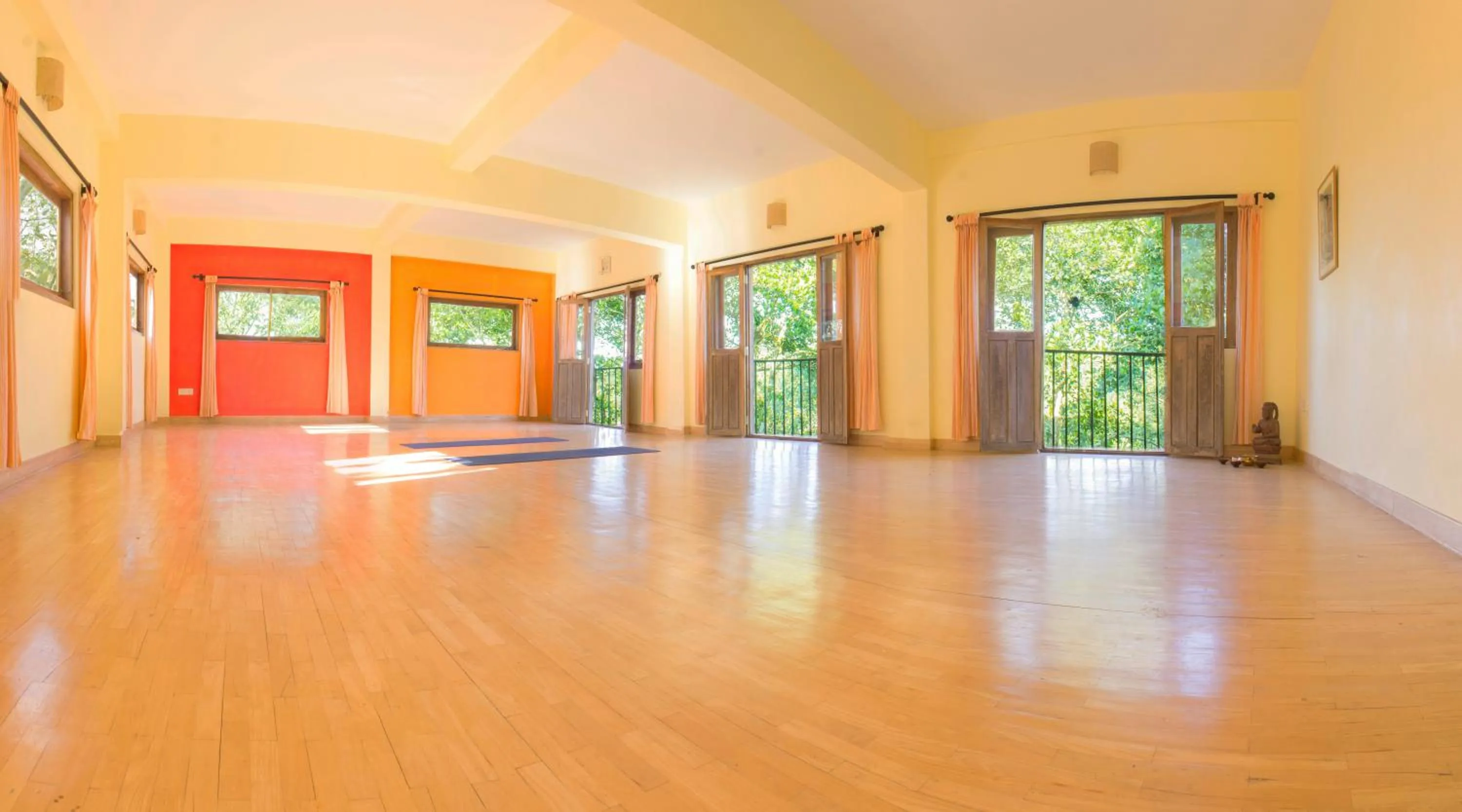 Fitness centre/facilities in Chrissie's Hotel