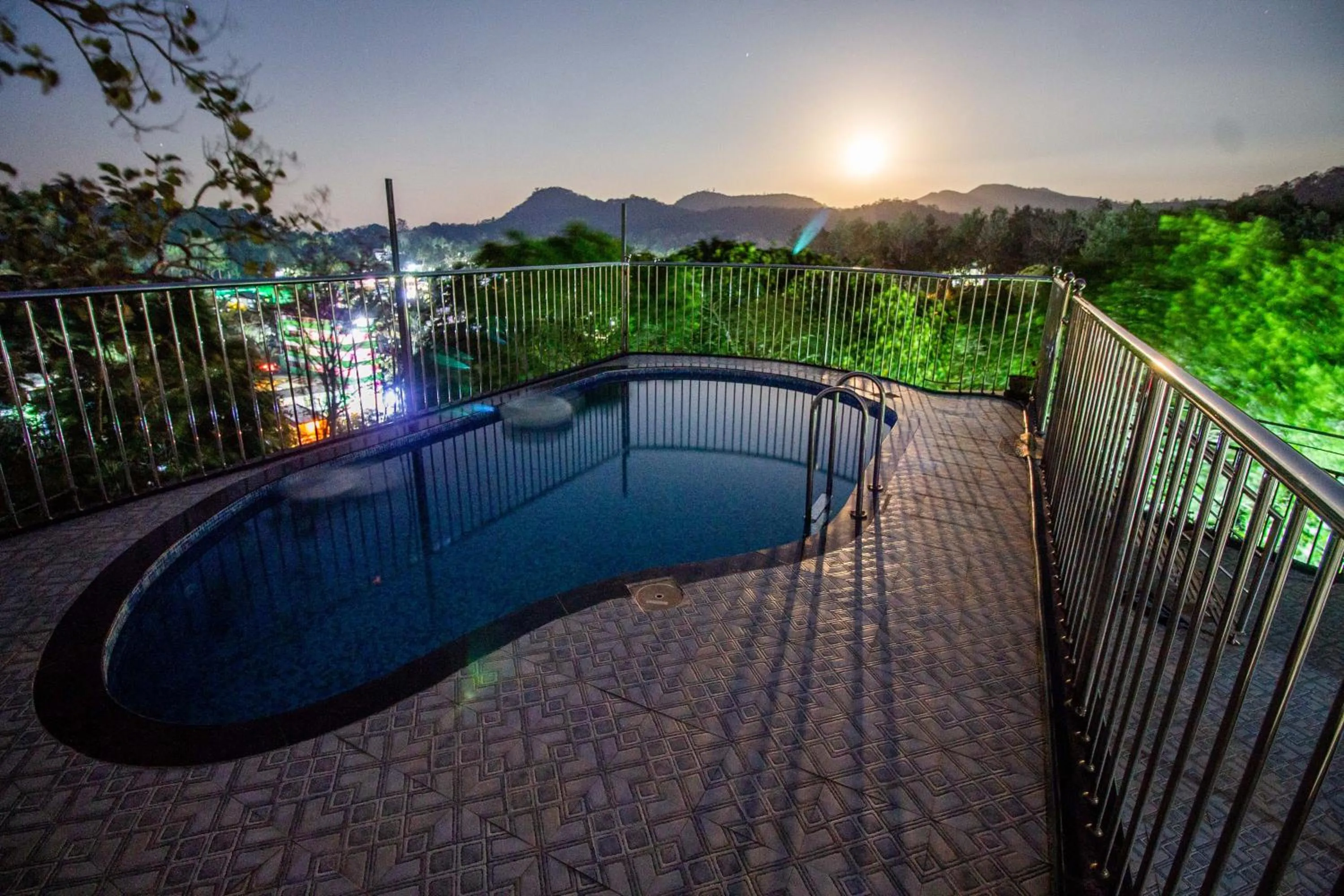 Night in Chrissie's Hotel