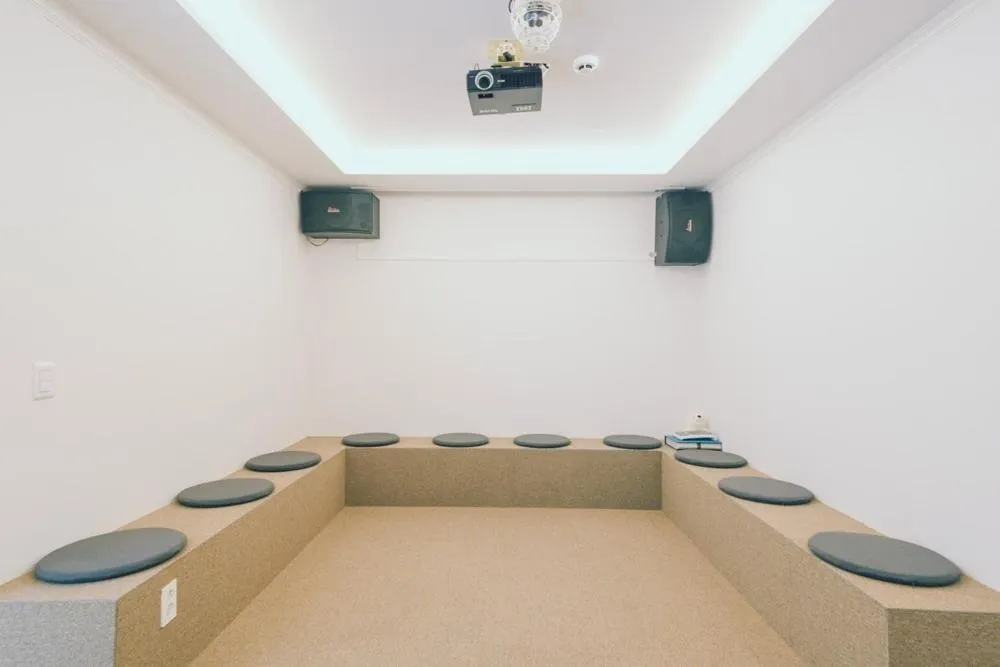 Daebudo Space Pool Villa